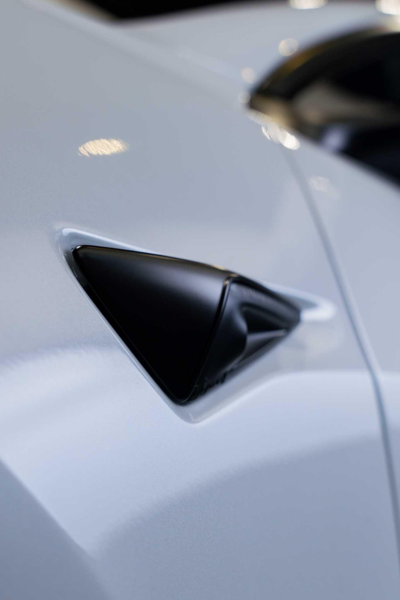 Tesla Model 3 Pearl White 透明 PPF 施工作品