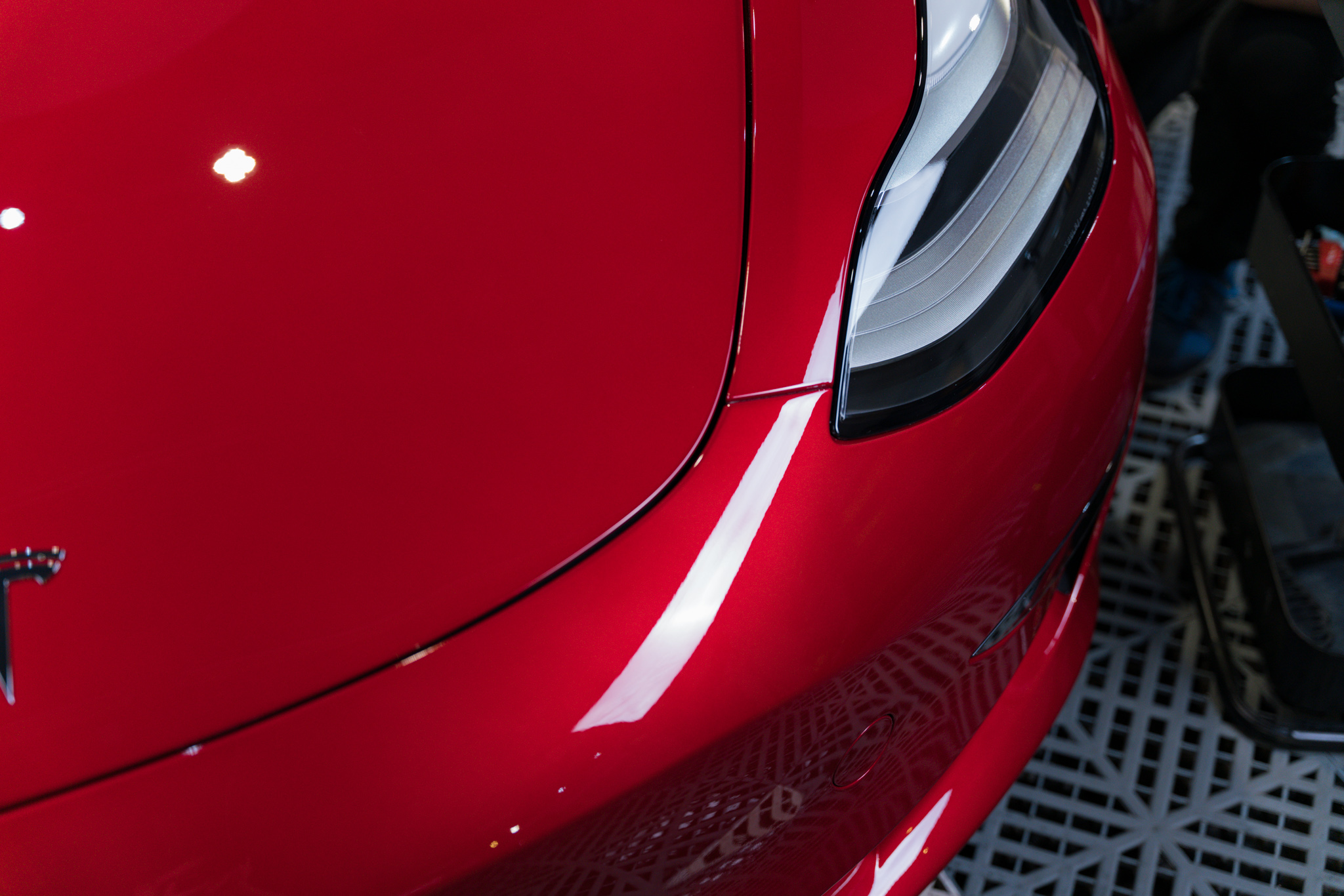 Tesla Model 3 Multi-Coat Red Performance 鍍膜 施工作品