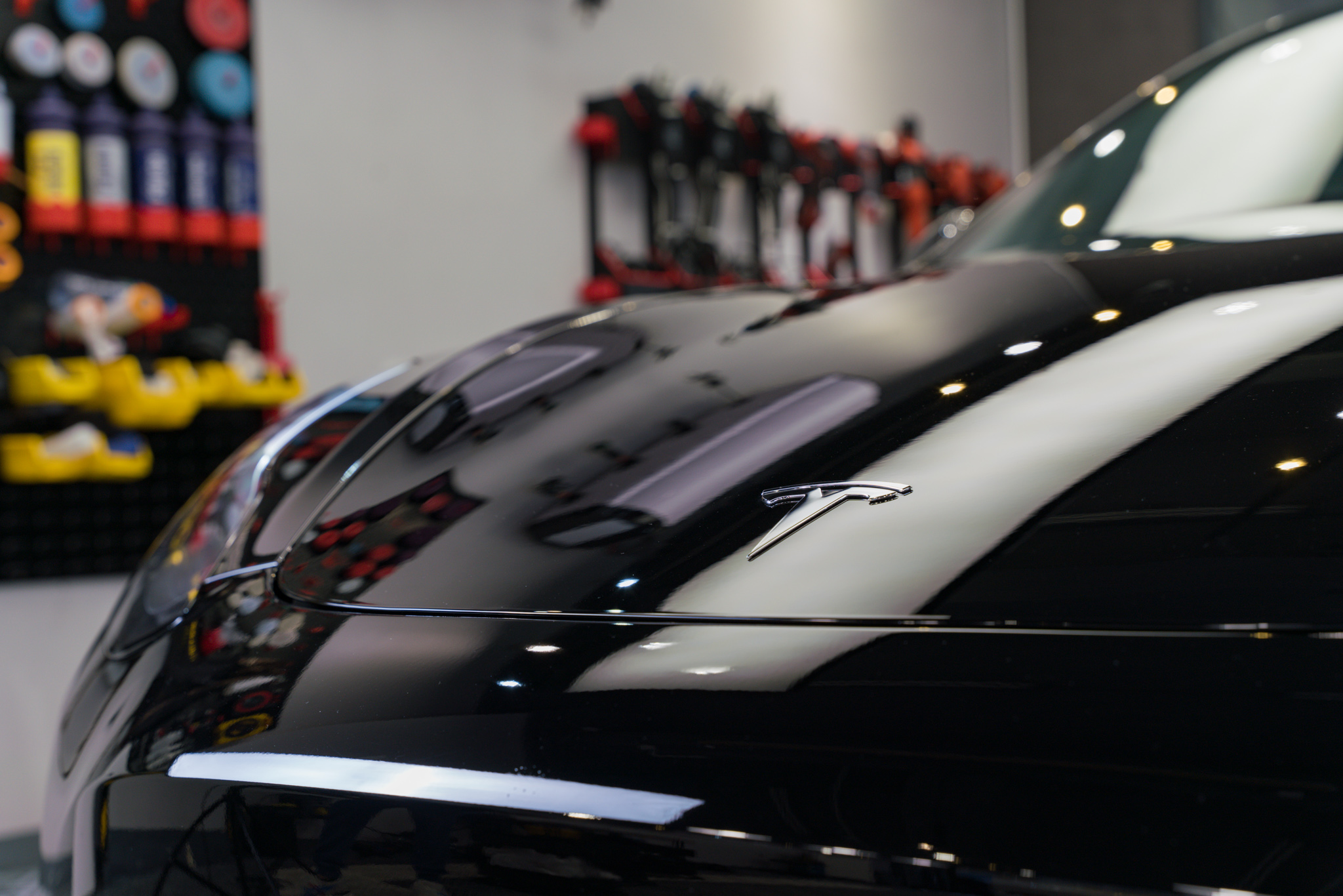 Tesla Model 3 Solid Black 鍍膜 施工作品