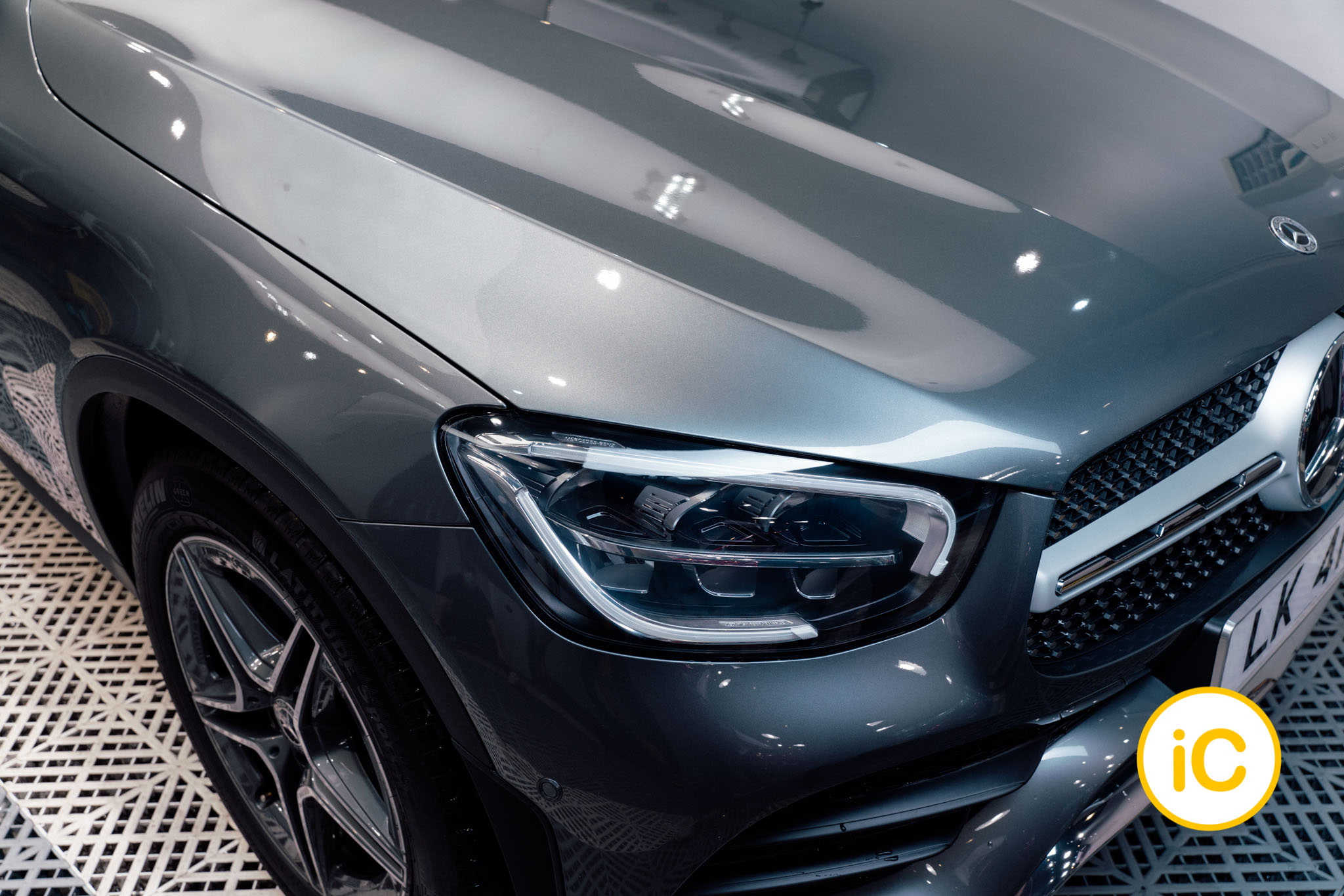 Mercedes-Benz GLC 300 鍍膜 施工作品