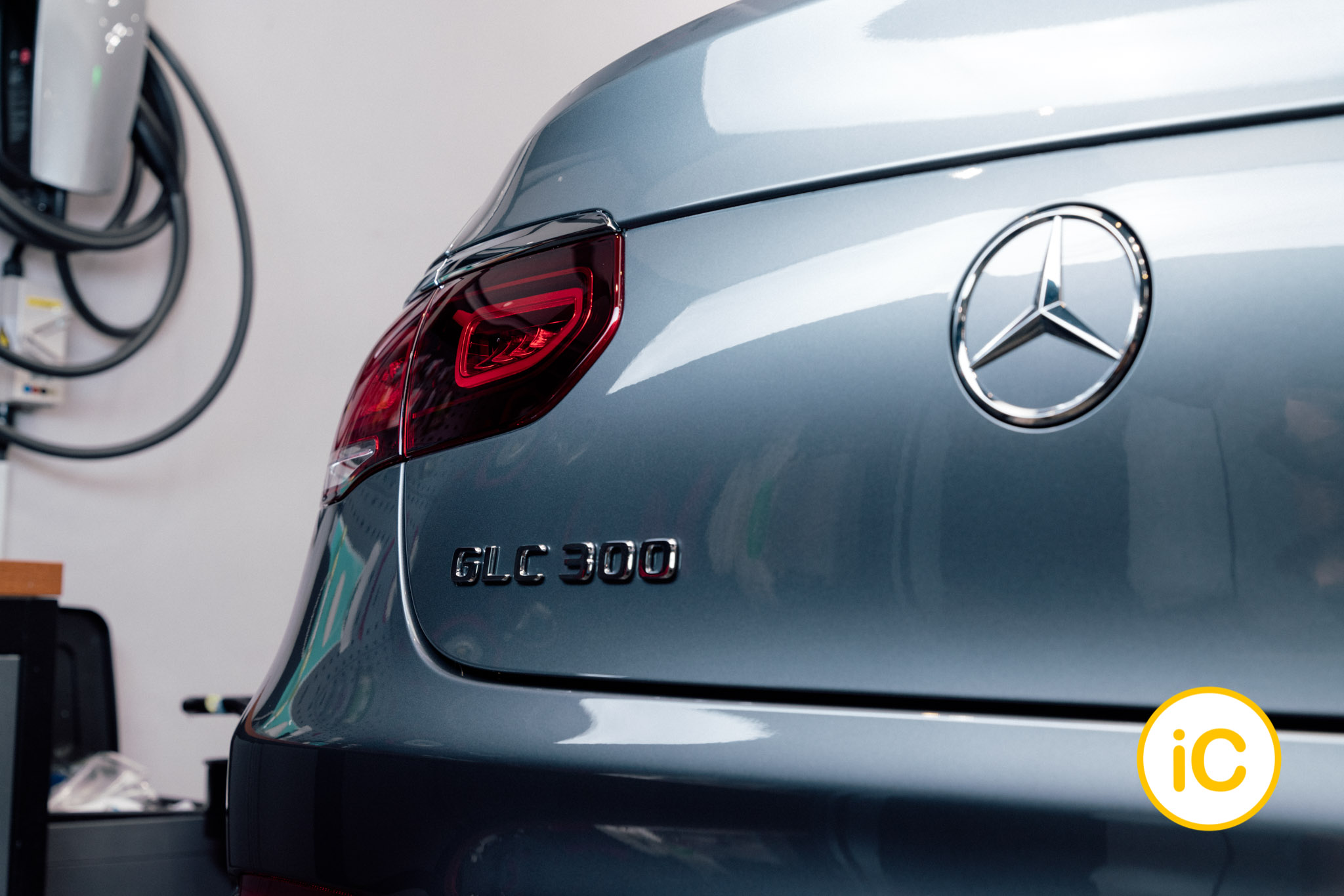 Mercedes-Benz GLC 300 鍍膜 施工作品
