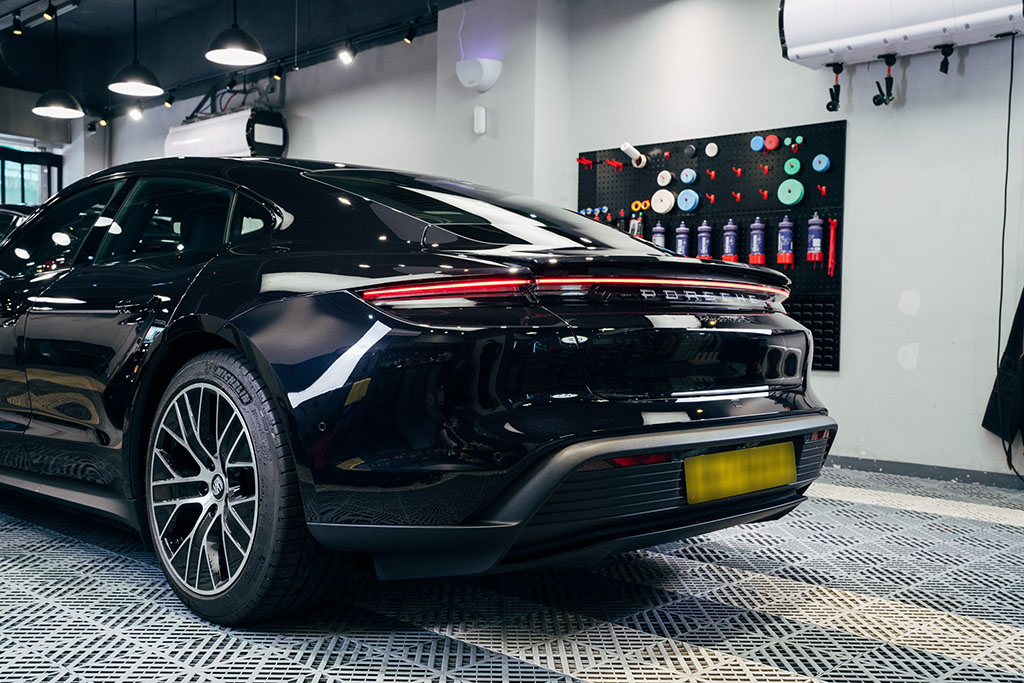 Porsche Taycan 4S 鍍膜 施工作品