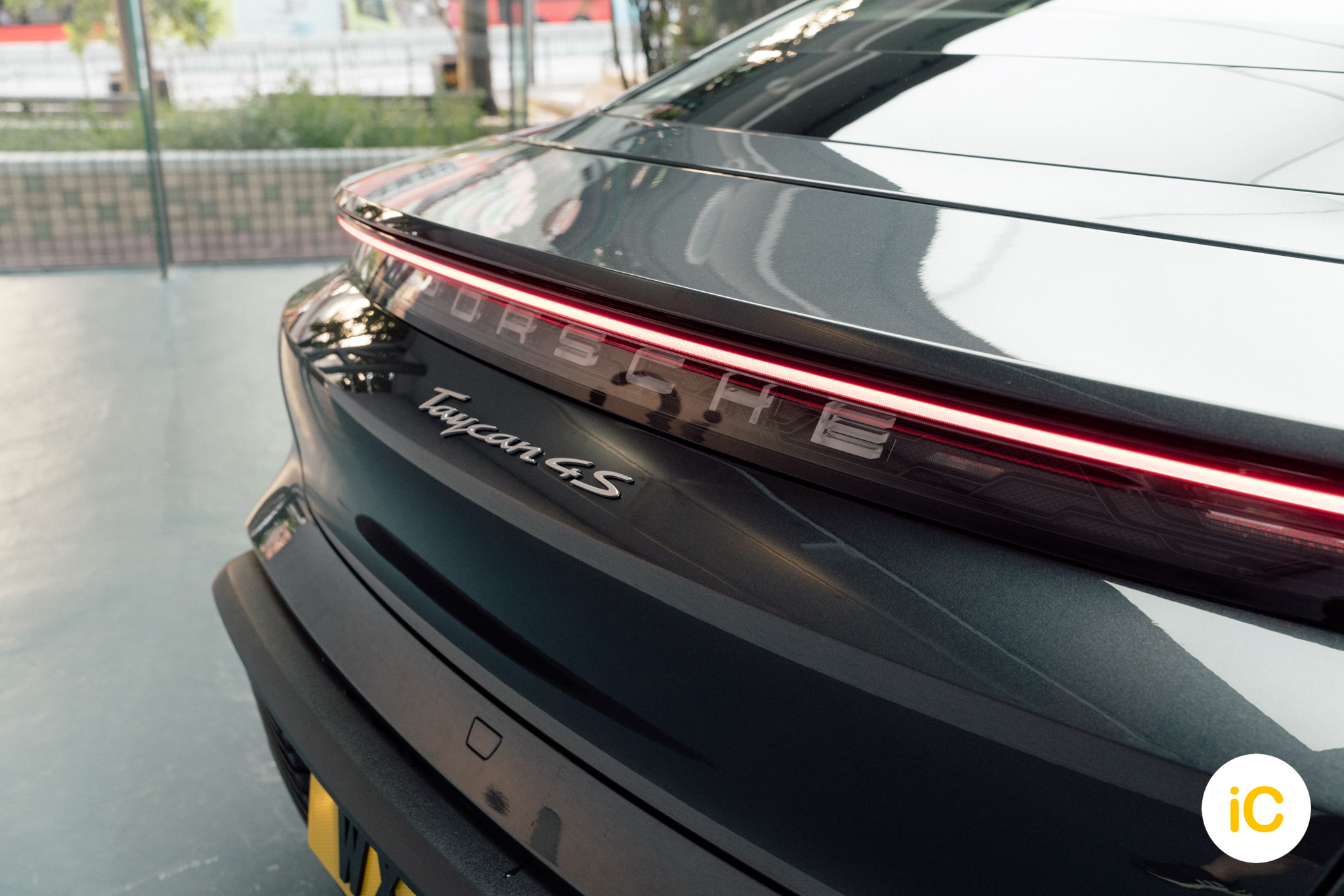 Porsche Taycan 4S 透明 PPF 施工作品