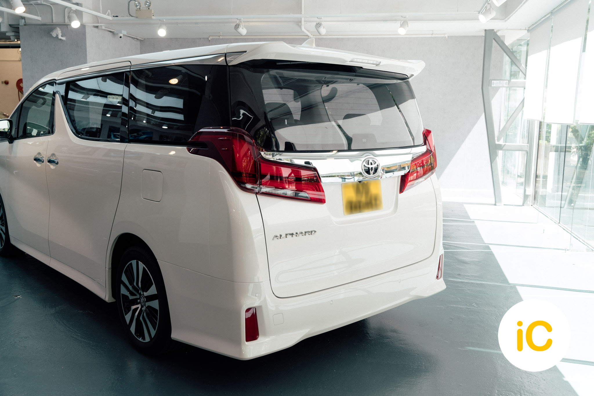 Toyota Alphard 透明 PPF 施工作品