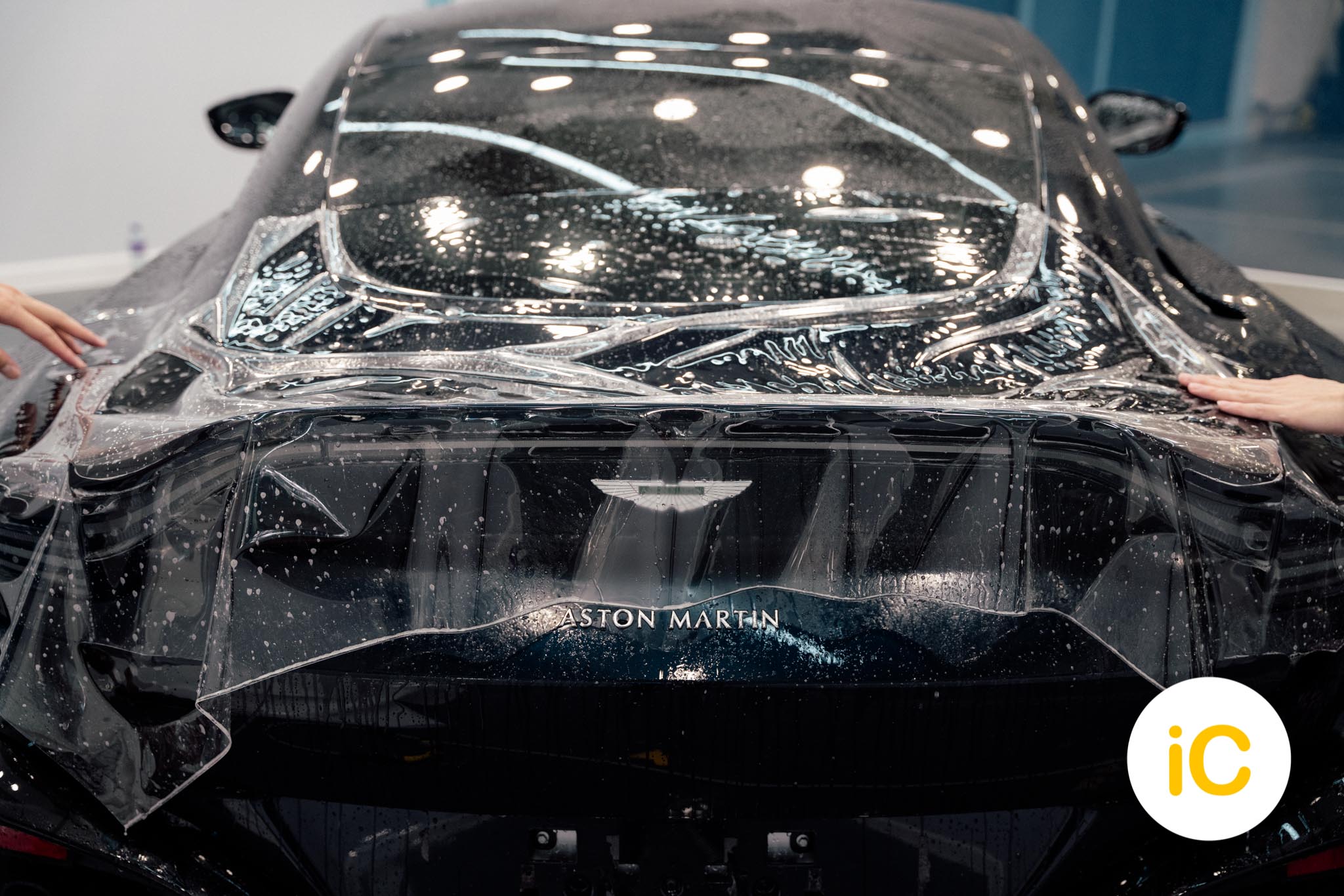 Aston Martin Vantage 透明 PPF 施工作品