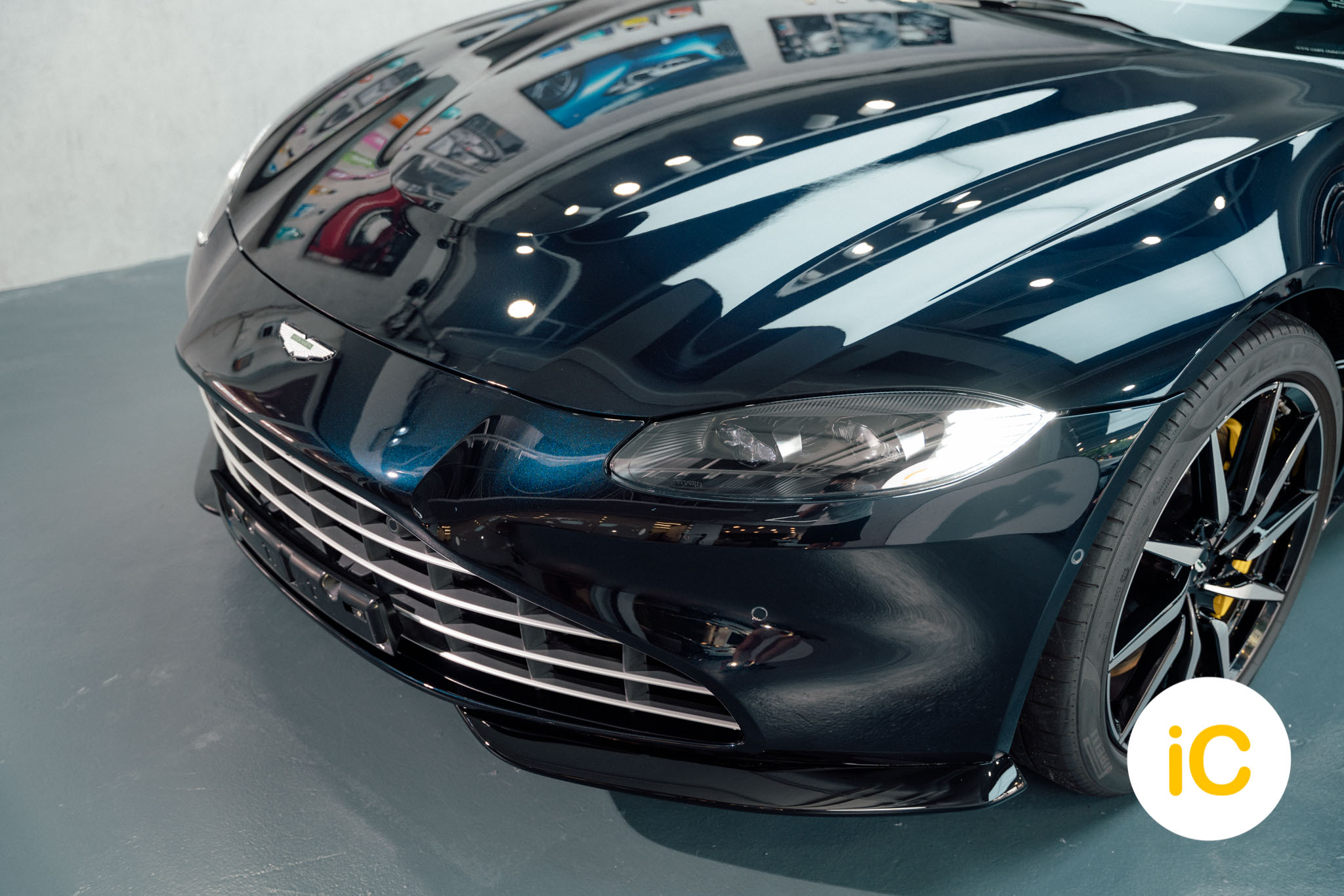 Aston Martin Vantage 透明 PPF 施工作品