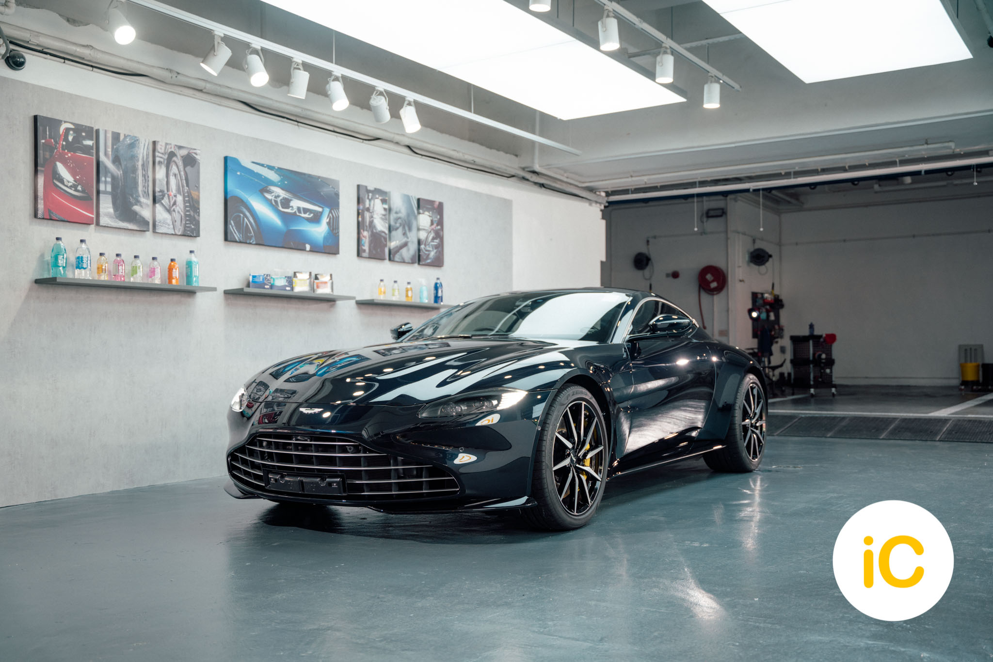 Aston Martin Vantage 透明 PPF 施工作品