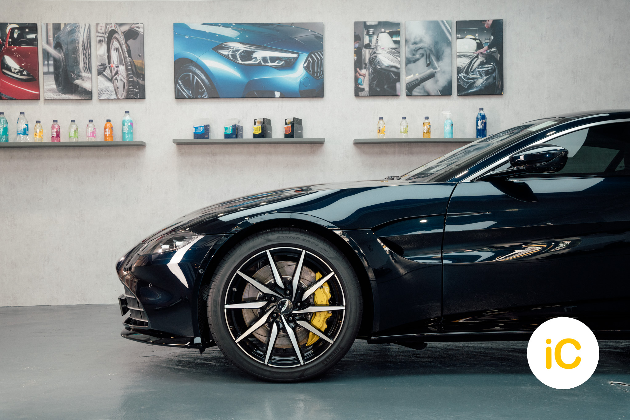Aston Martin Vantage 透明 PPF 施工作品