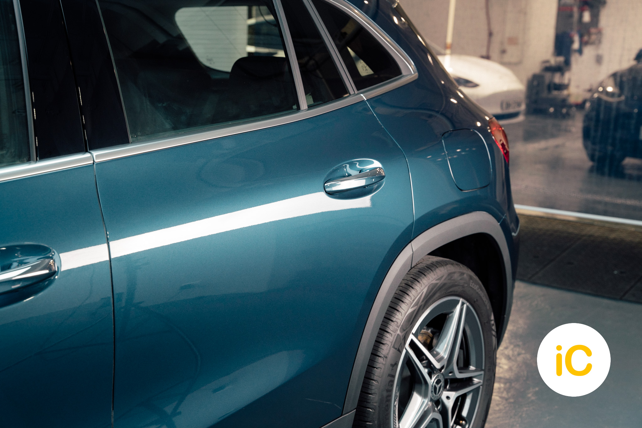 Mercedes-Benz GLA 200 鍍膜 施工作品
