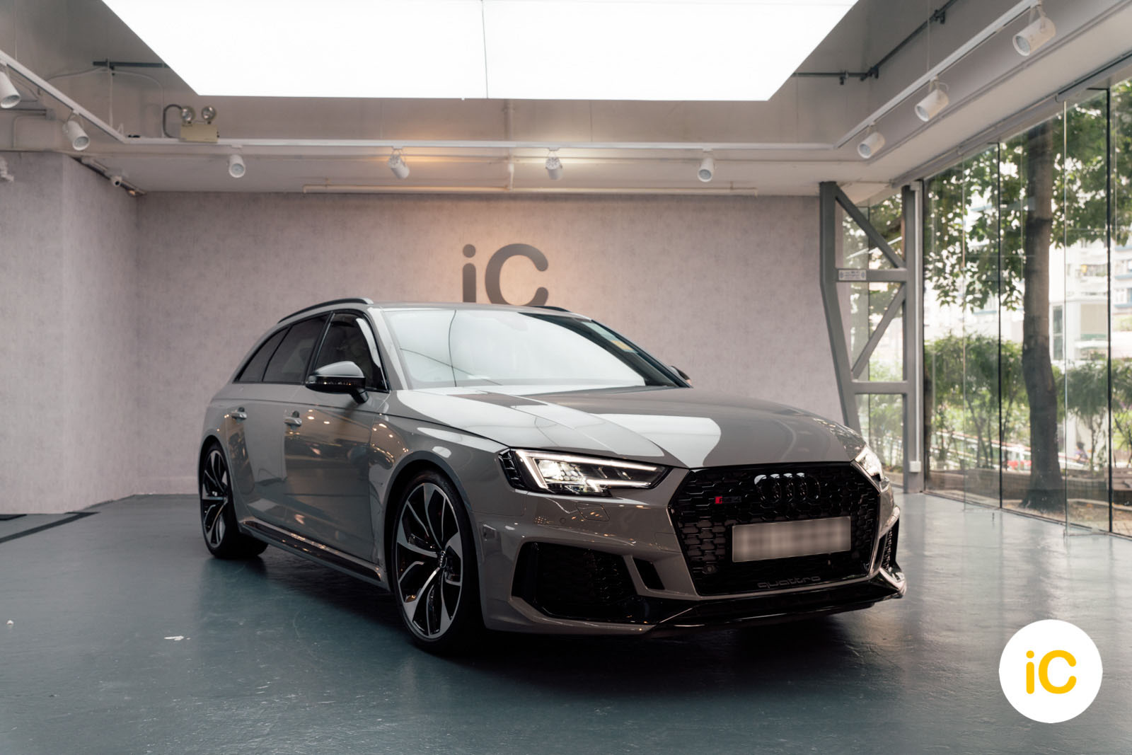 Audi RS4 透明 PPF 施工作品