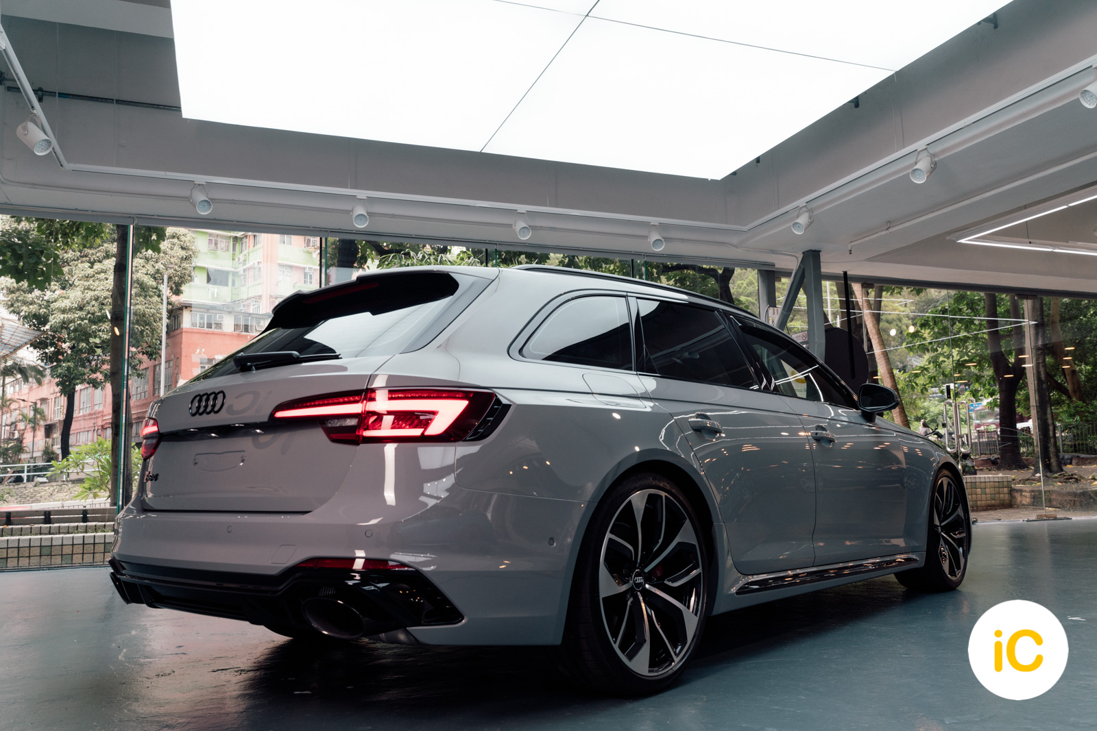 Audi RS4 透明 PPF 施工作品