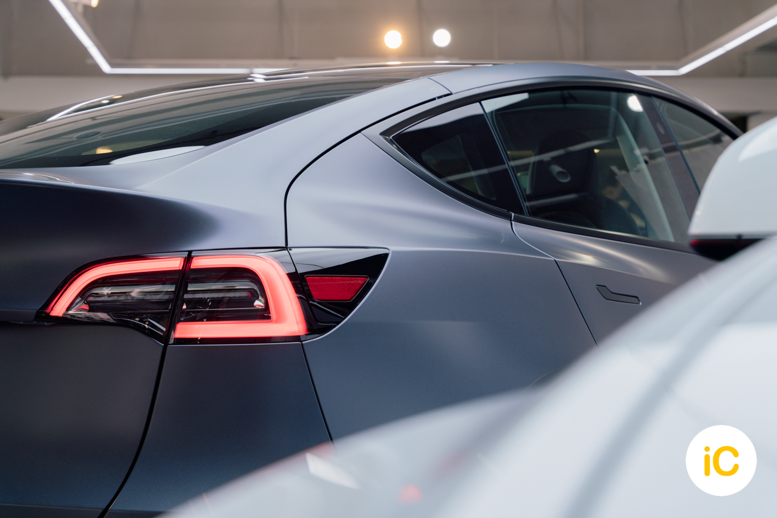 Tesla Model Y 夜銀 透明 PPF 施工作品