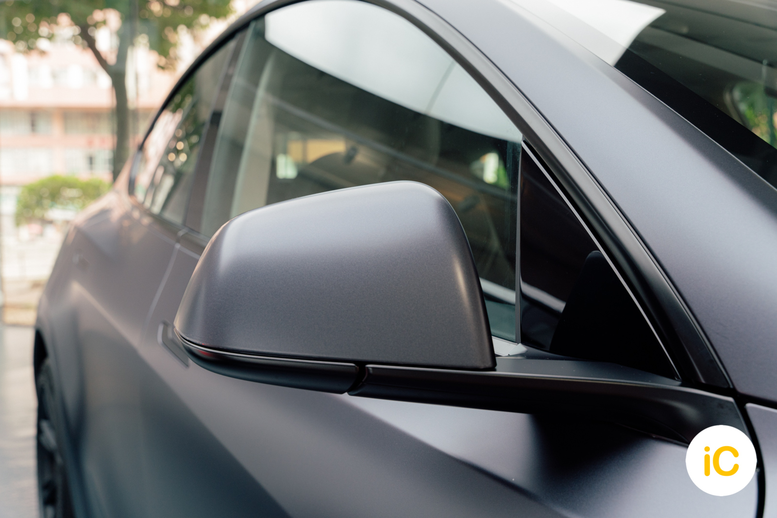 Tesla Model Y 夜銀 透明 PPF 施工作品