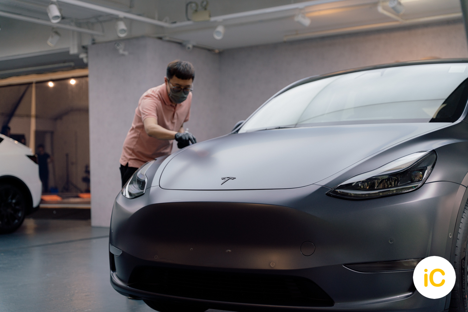 Tesla Model Y 夜銀 透明 PPF 施工作品
