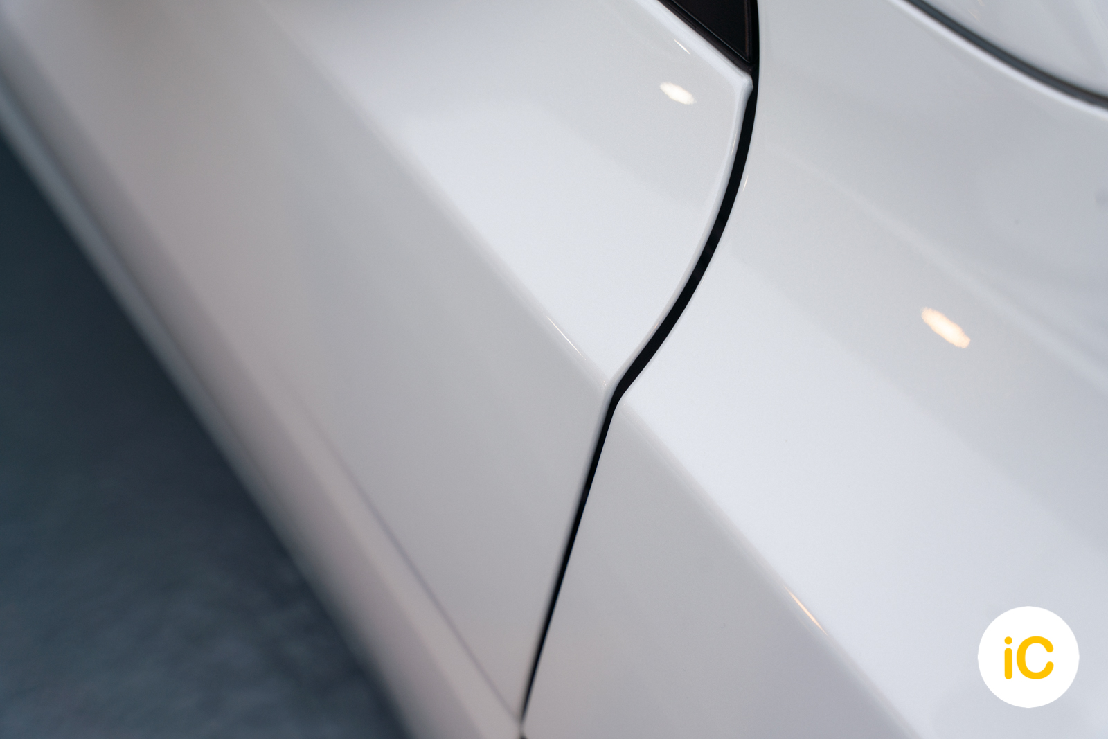 Tesla Model Y 珍珠白 透明 PPF 施工作品