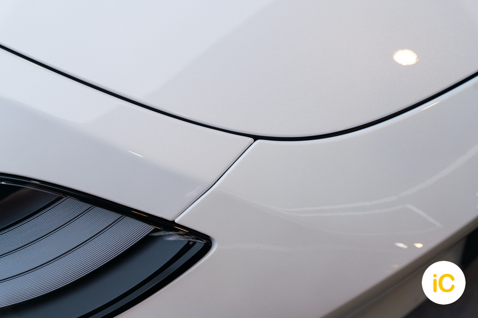 Tesla Model Y 珍珠白 透明 PPF 施工作品