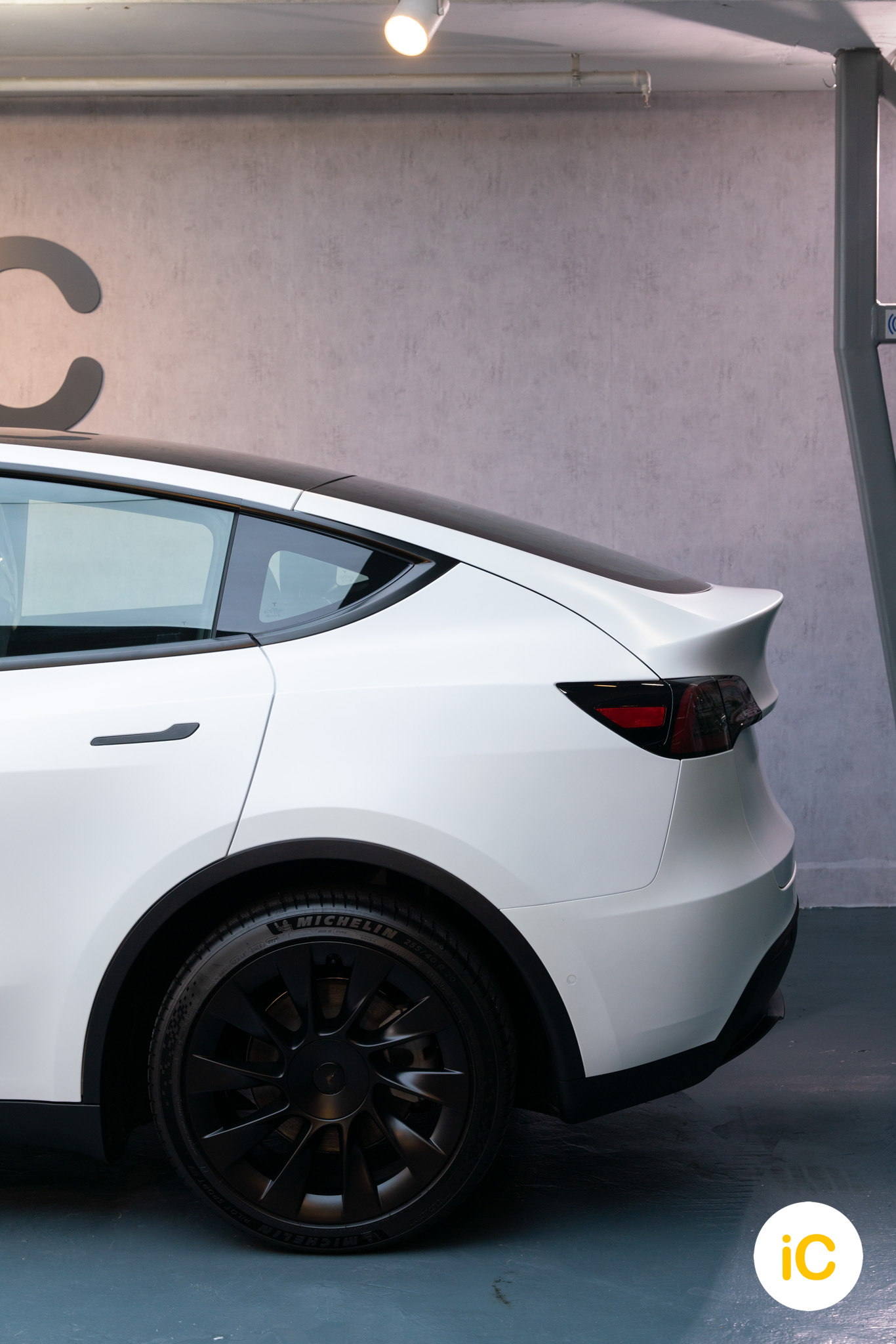 Tesla Model Y 珍珠白 透明 PPF 施工作品