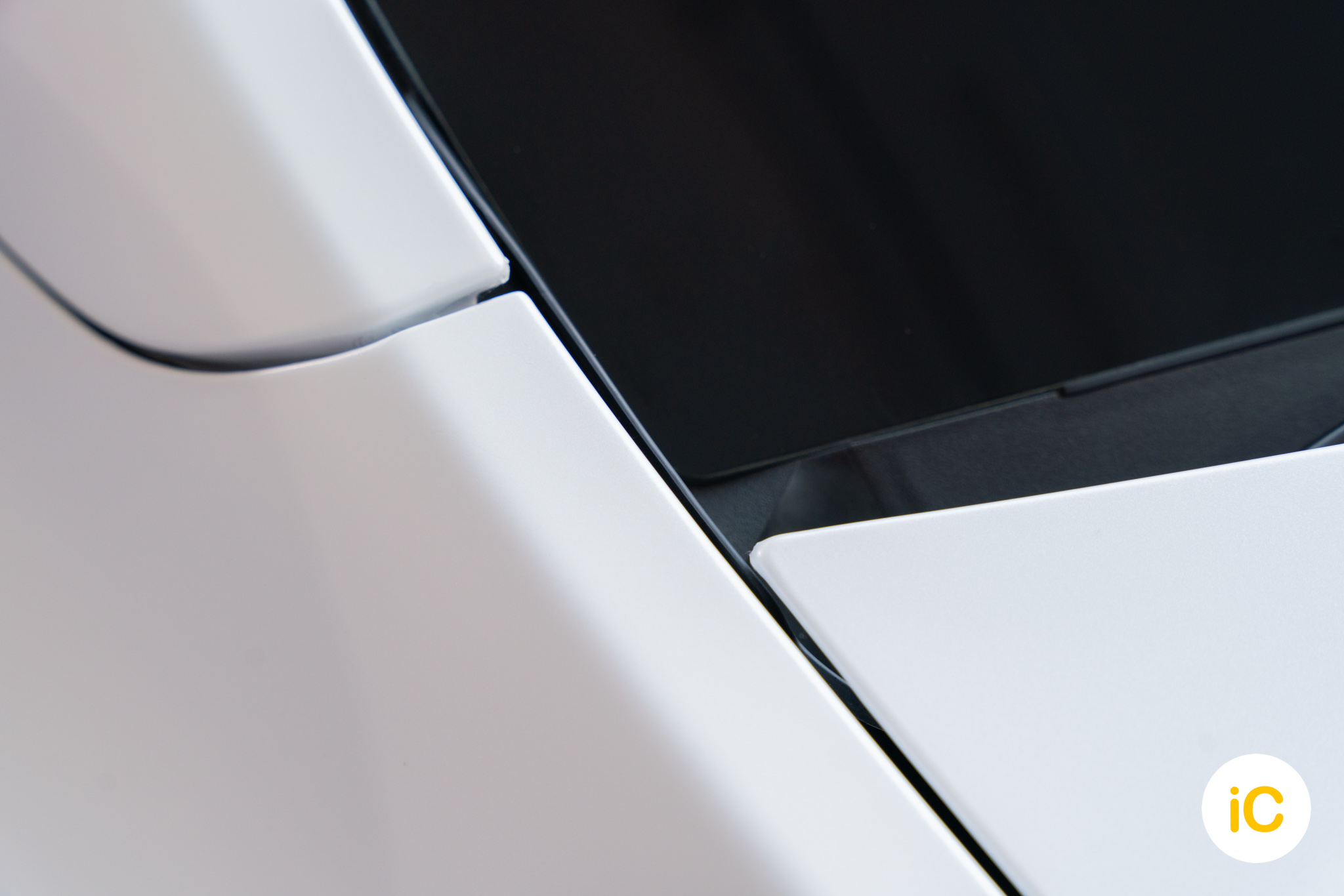Tesla Model Y 珍珠白 透明 PPF 施工作品