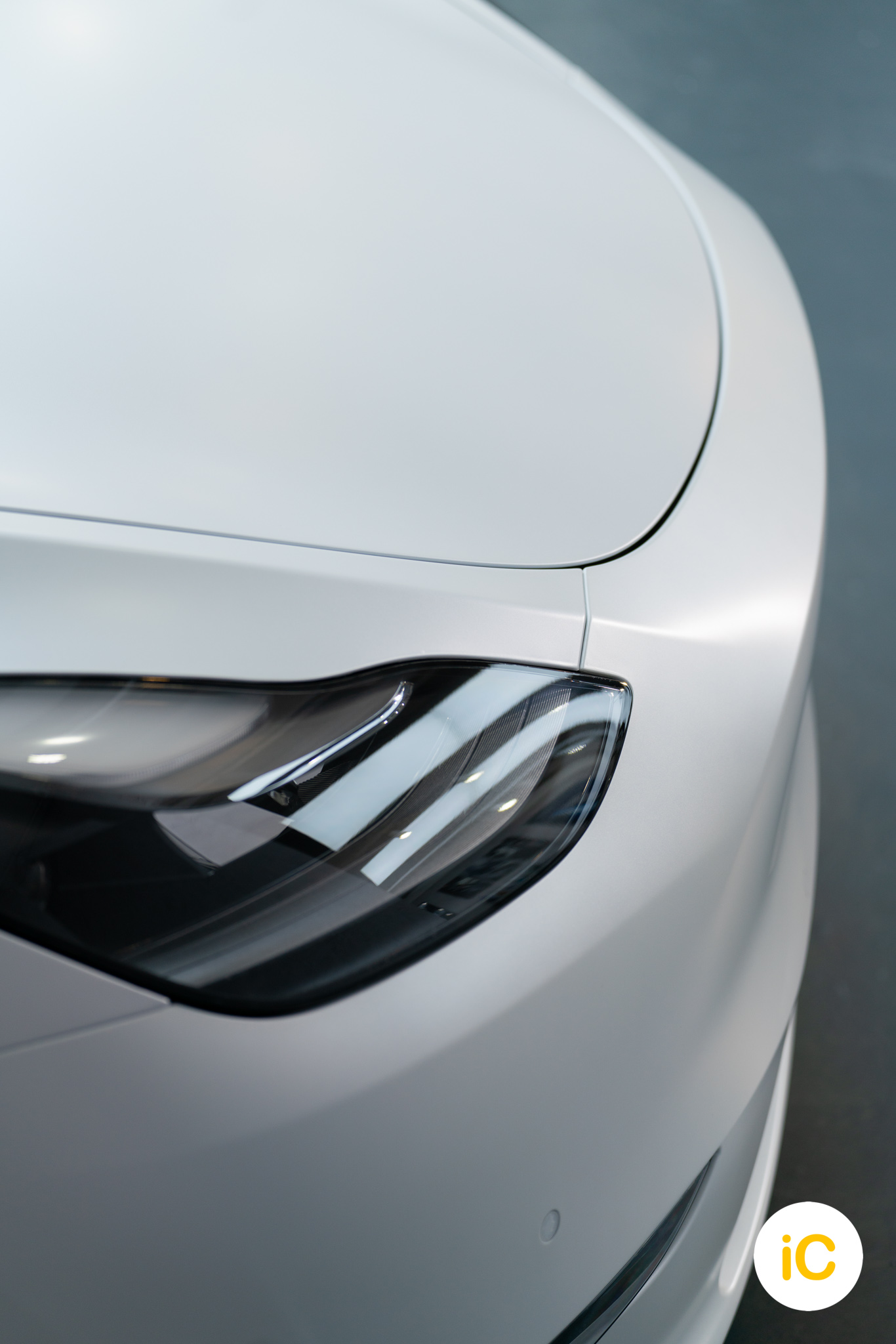 Tesla Model Y 珍珠白 透明 PPF 施工作品