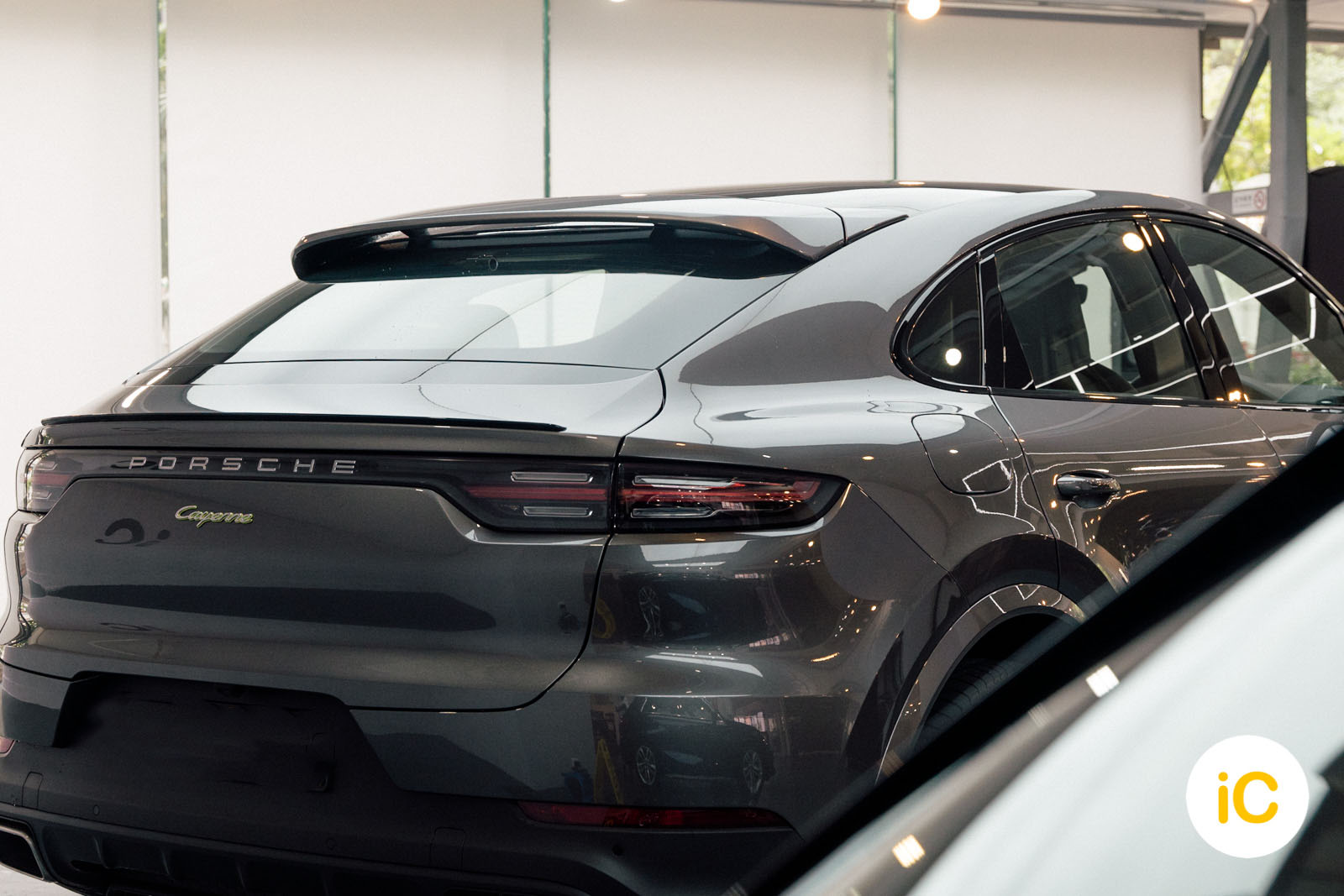 Porsche Cayenne 透明 PPF 施工作品