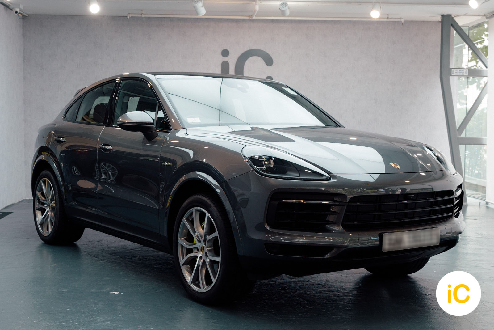 Porsche Cayenne 透明 PPF 施工作品
