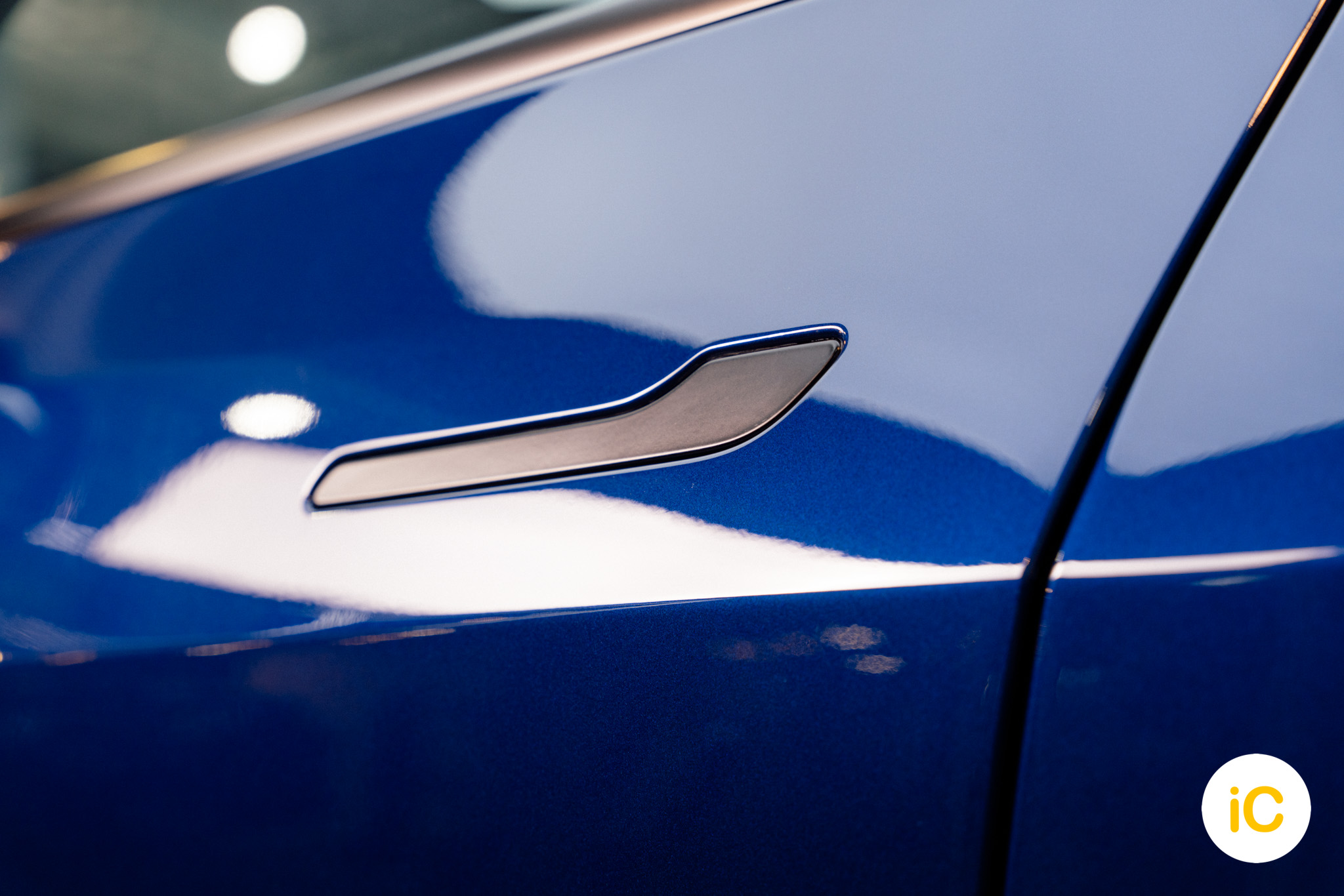 Tesla Model Y 深藍 透明 PPF 施工作品