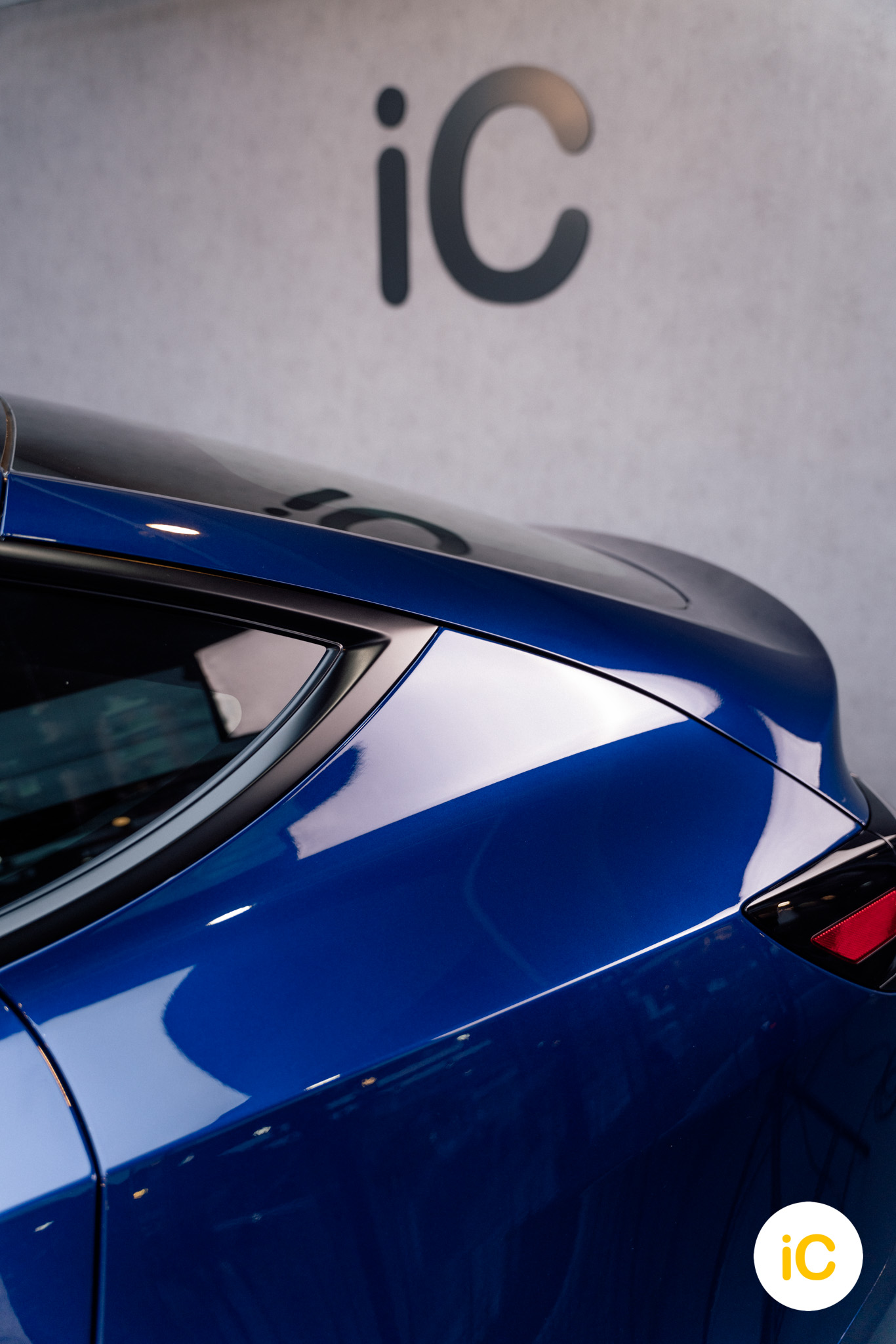Tesla Model Y 深藍 透明 PPF 施工作品