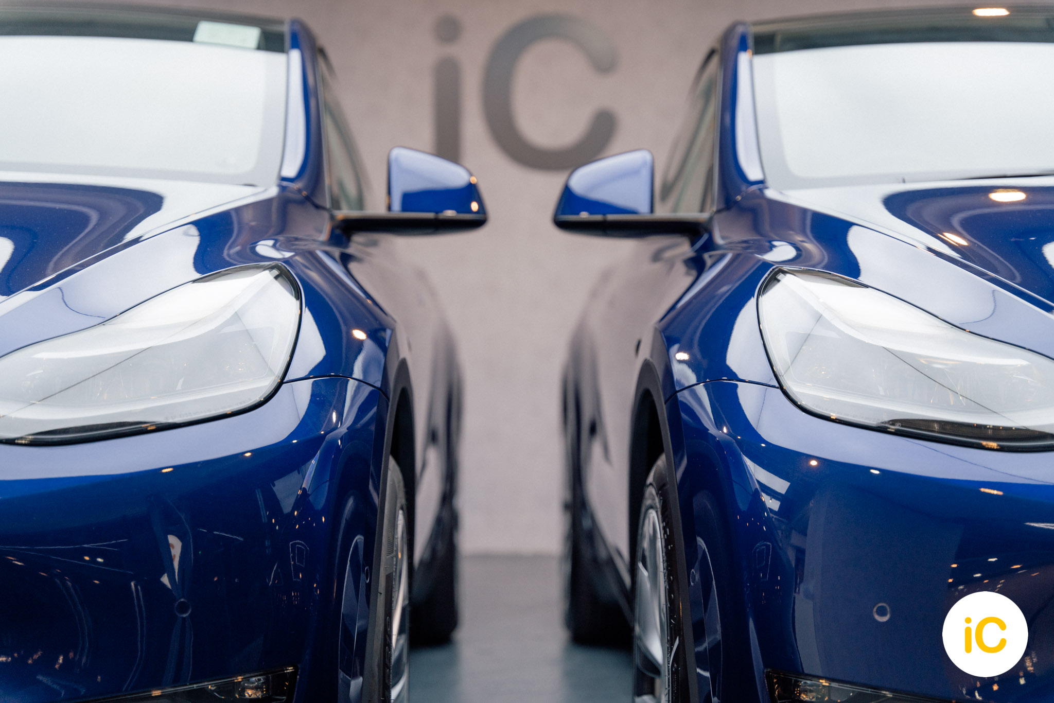 Tesla Model Y 深藍 透明 PPF 施工作品