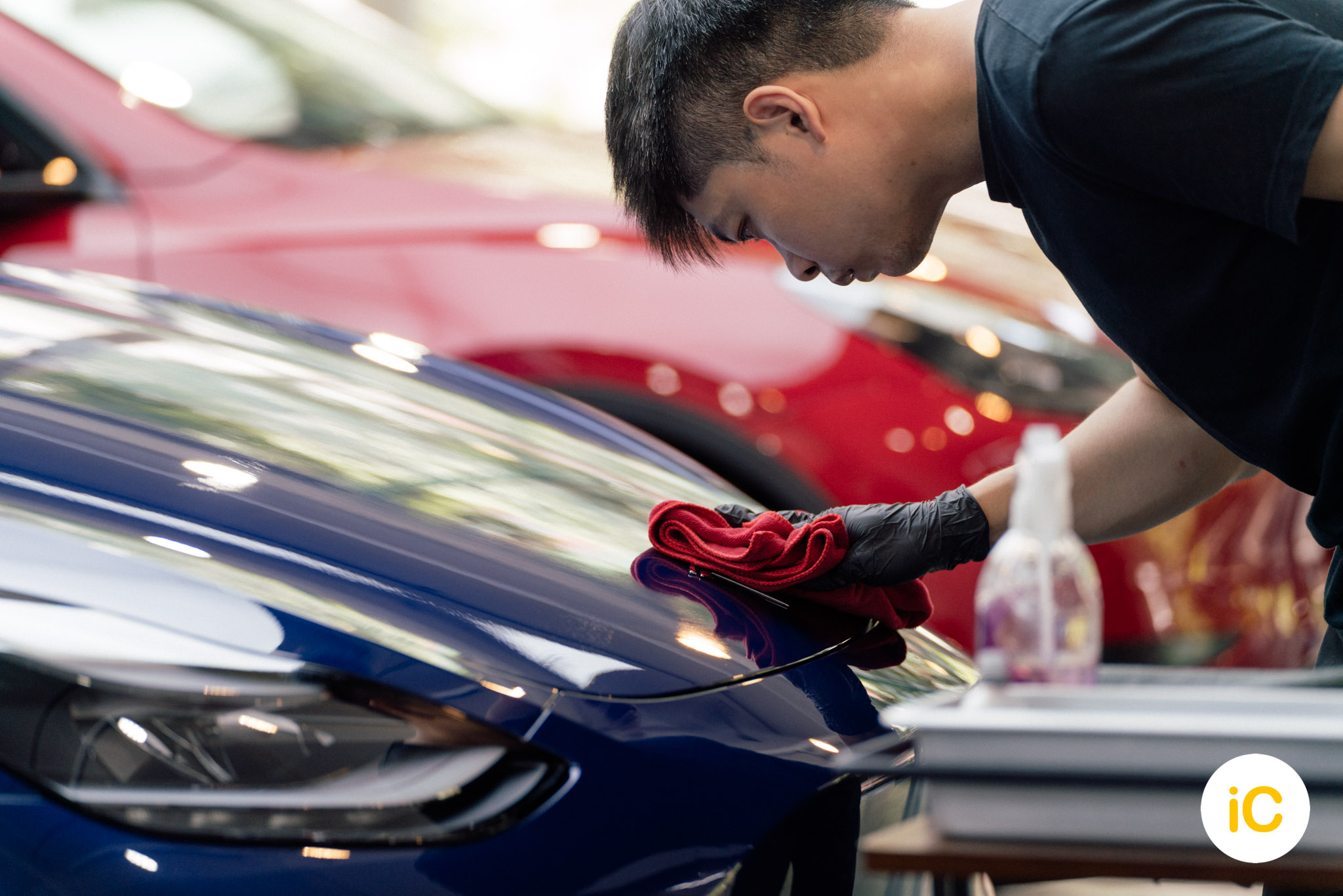 Tesla Model Y 亮紅 透明 PPF 施工作品