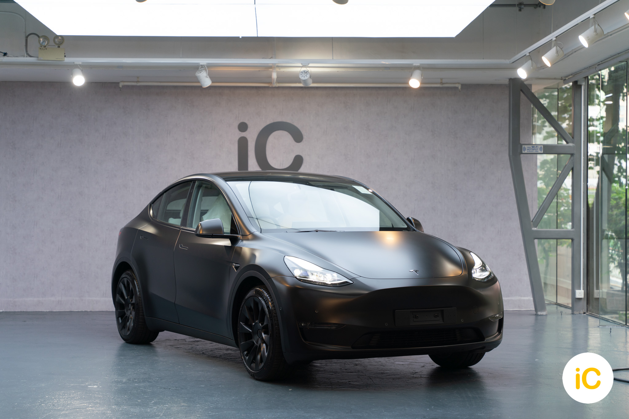 Tesla Model Y 純黑 透明 PPF 施工作品
