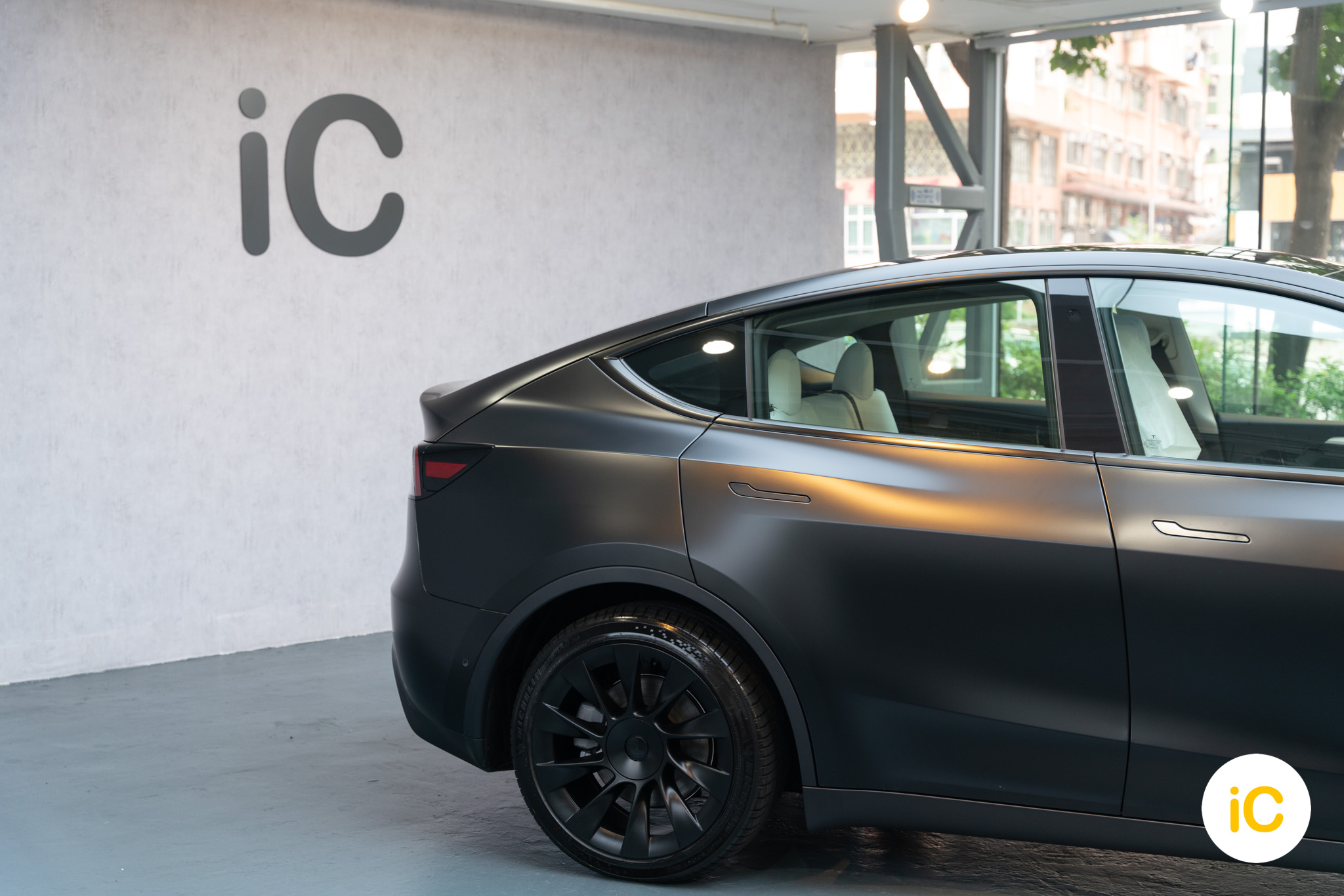 Tesla Model Y 純黑 透明 PPF 施工作品