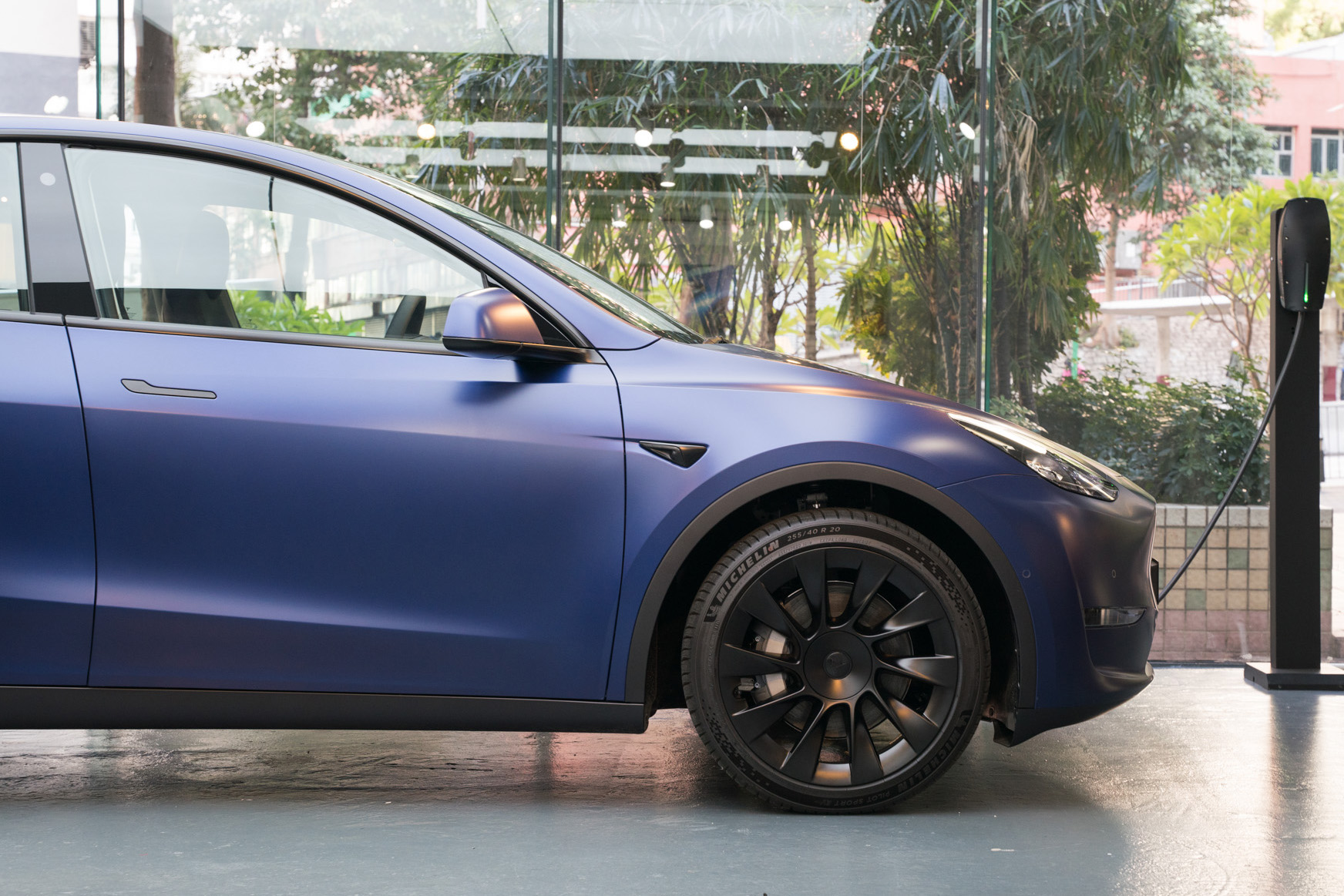Tesla Model Y 深藍 透明 PPF 施工作品