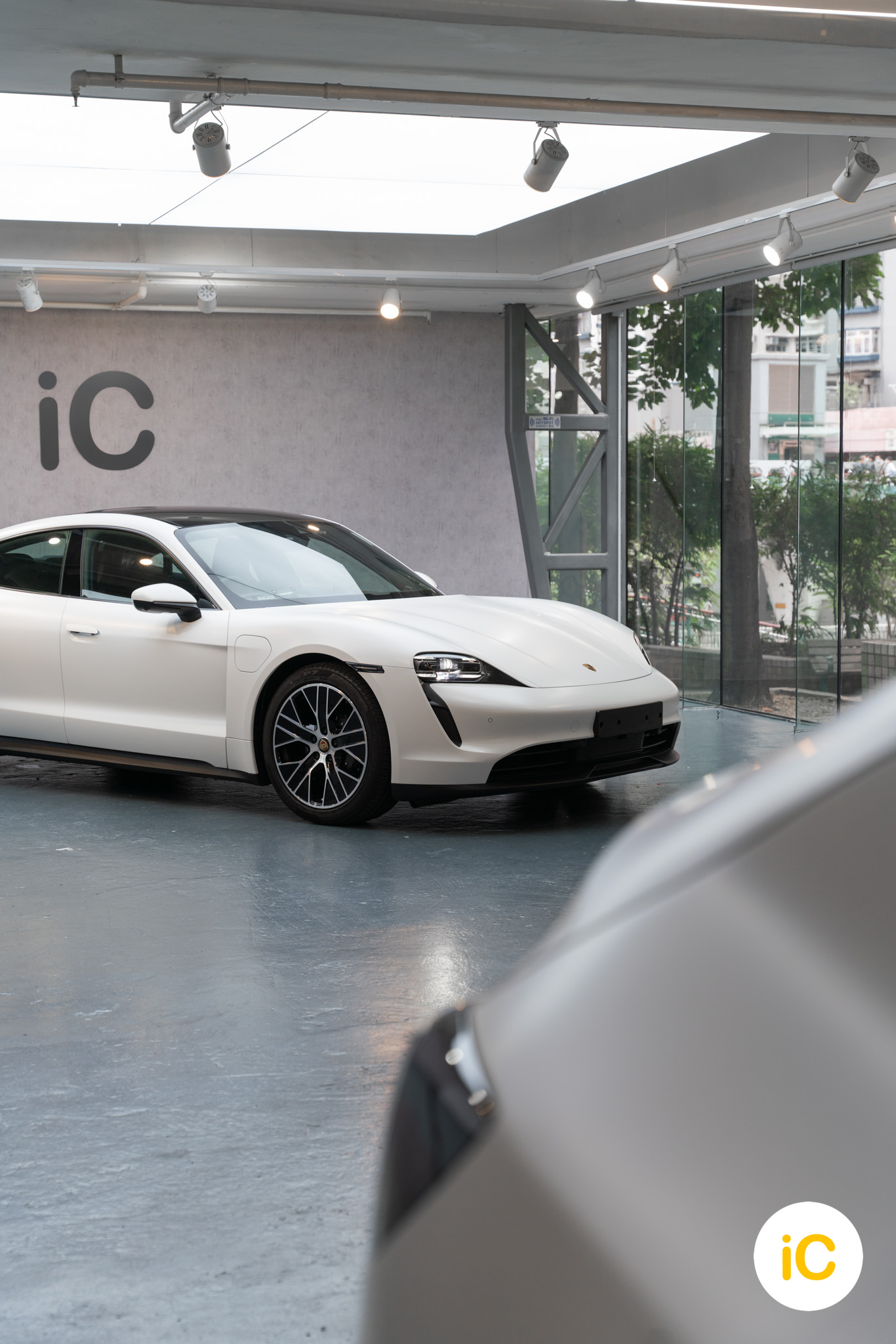 Porsche Taycan 透明 PPF 施工作品