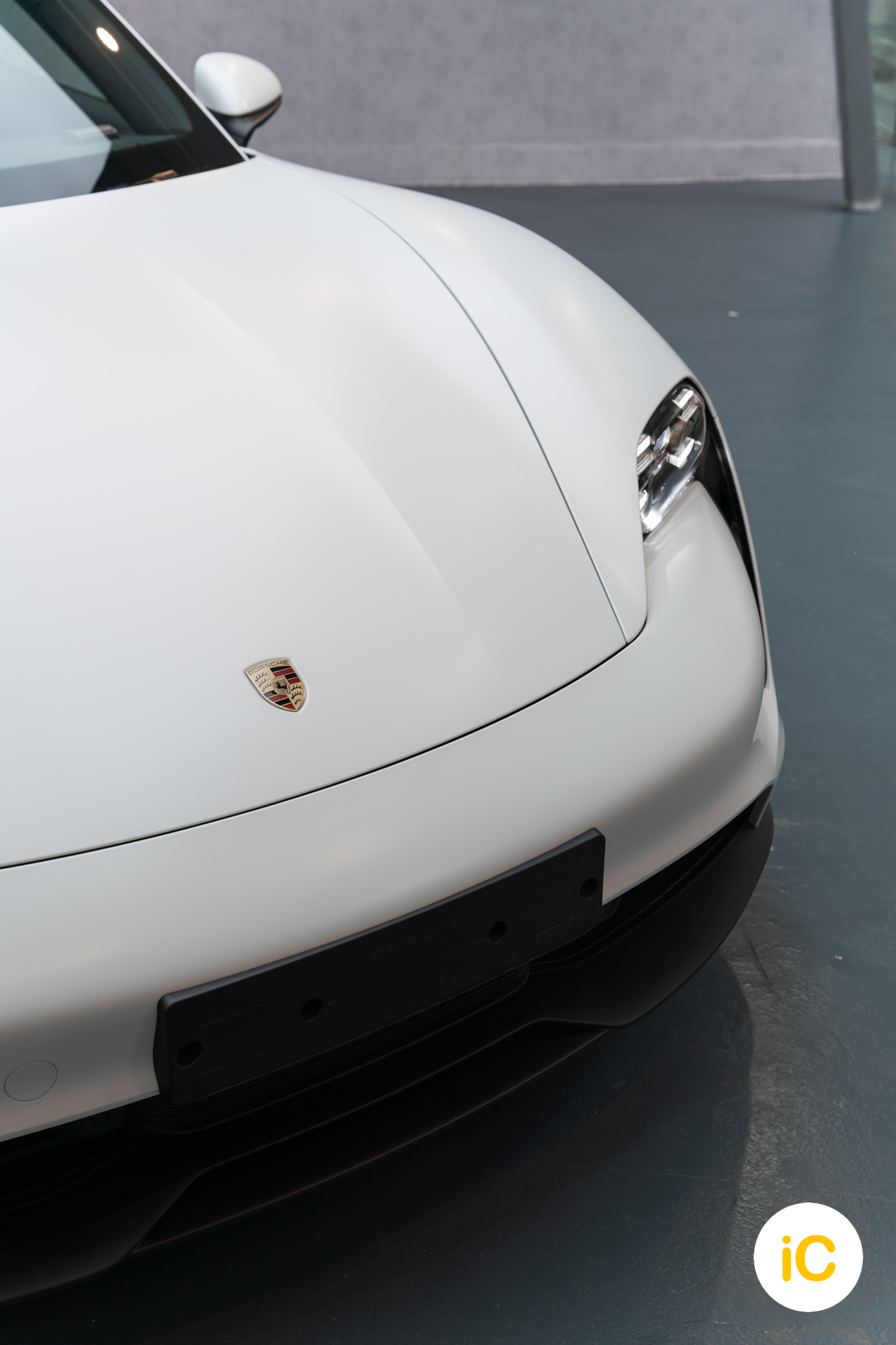 Porsche Taycan 透明 PPF 施工作品