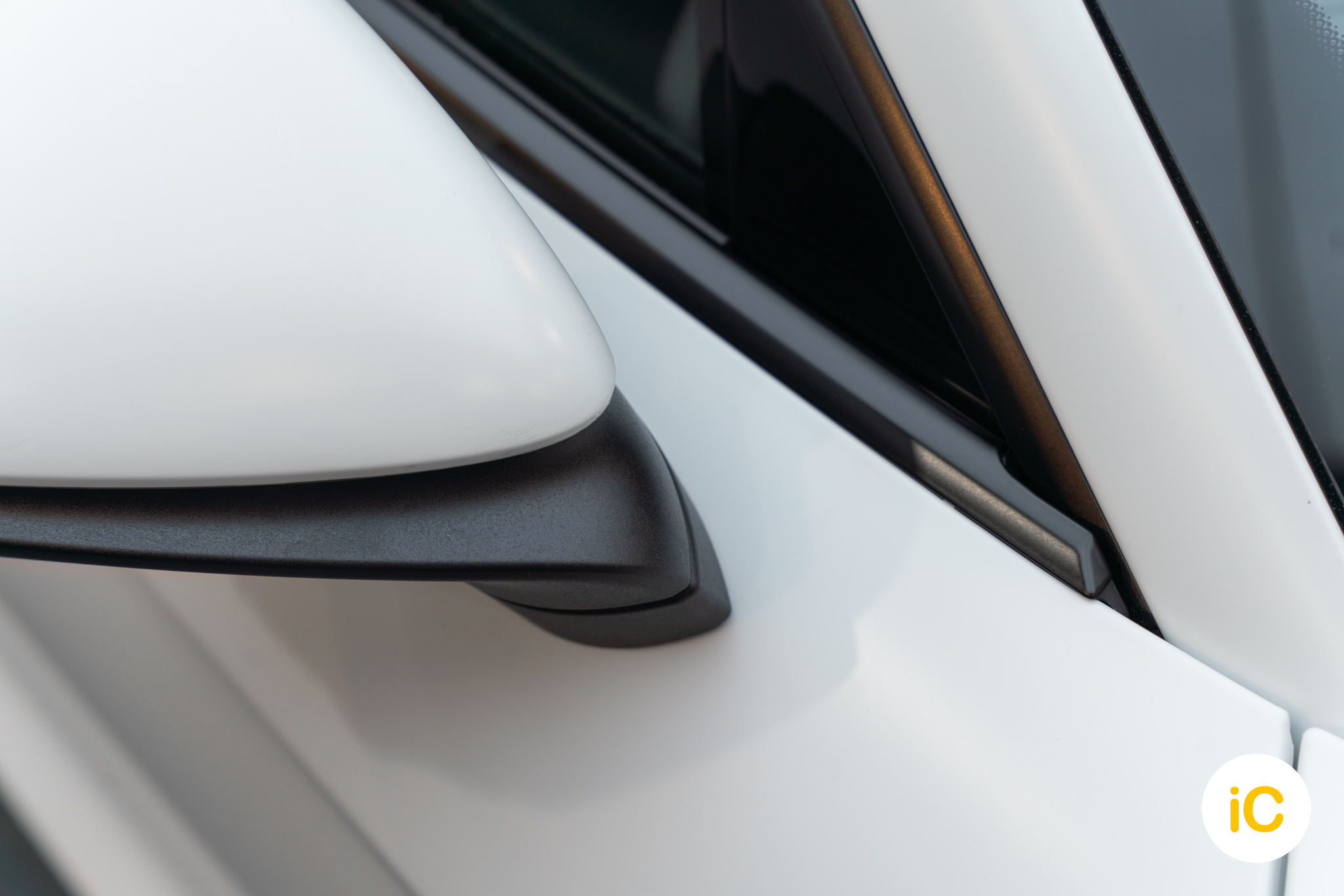 Porsche Taycan 透明 PPF 施工作品