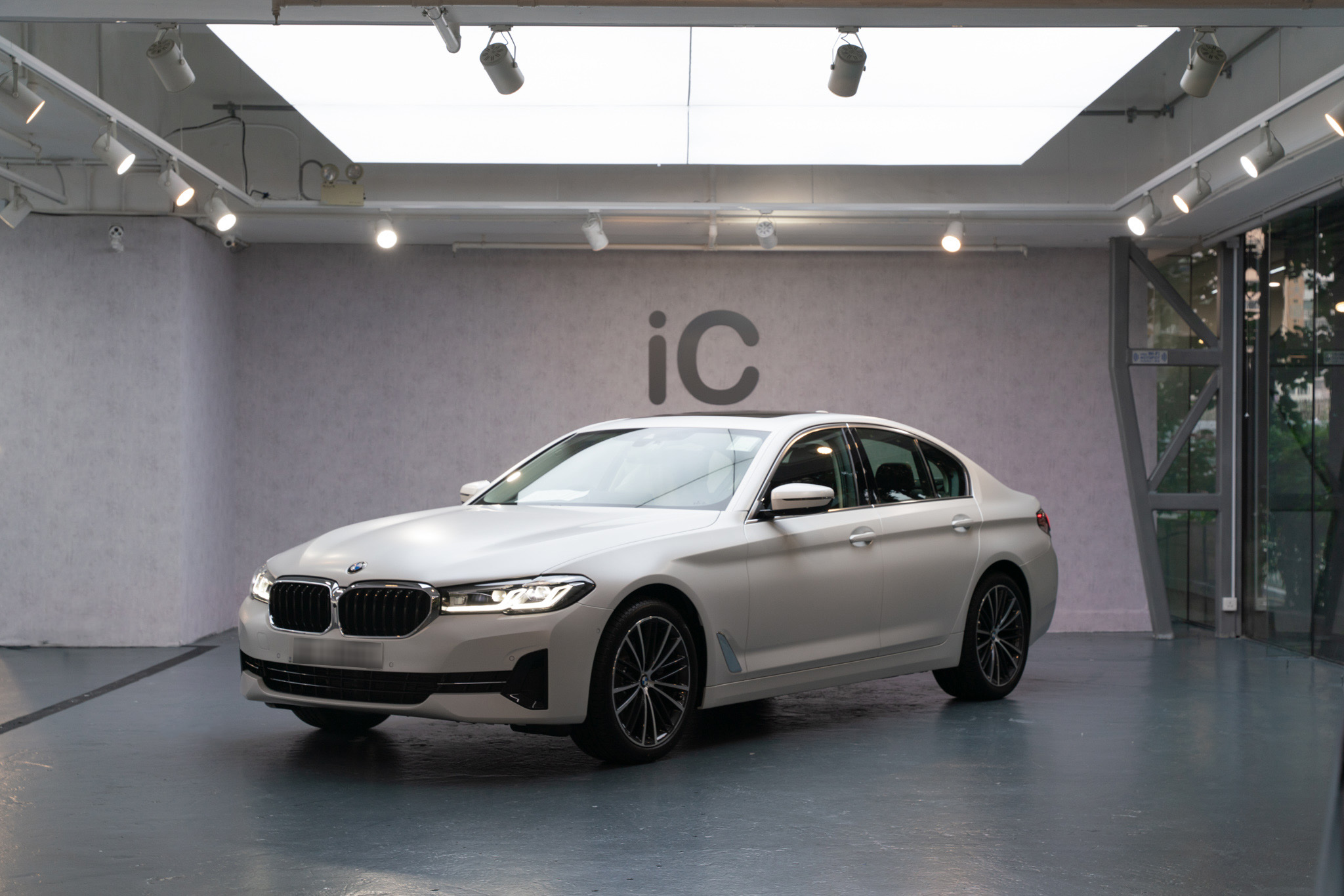 BMW THE 5 透明 PPF 施工作品