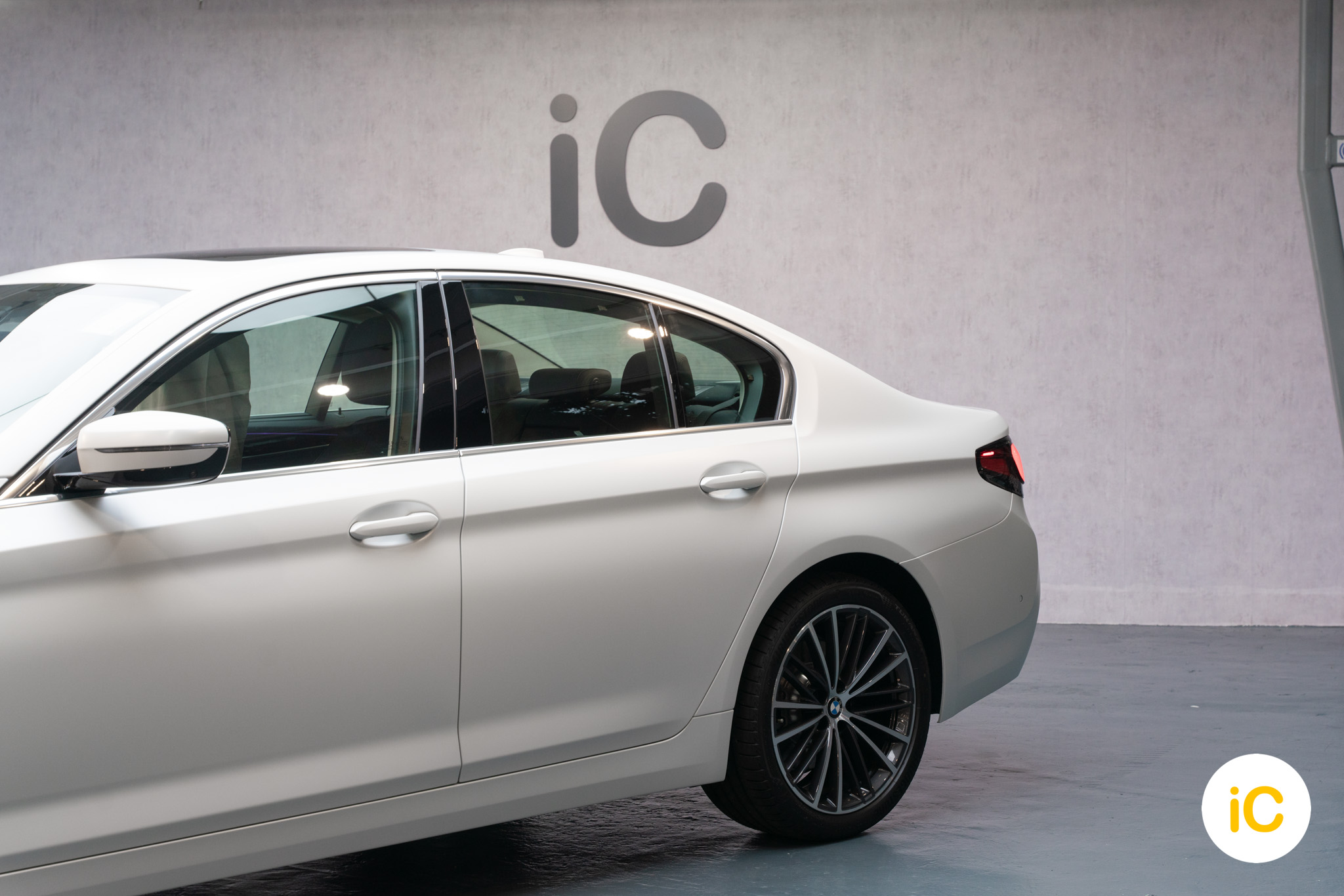 BMW THE 5 透明 PPF 施工作品