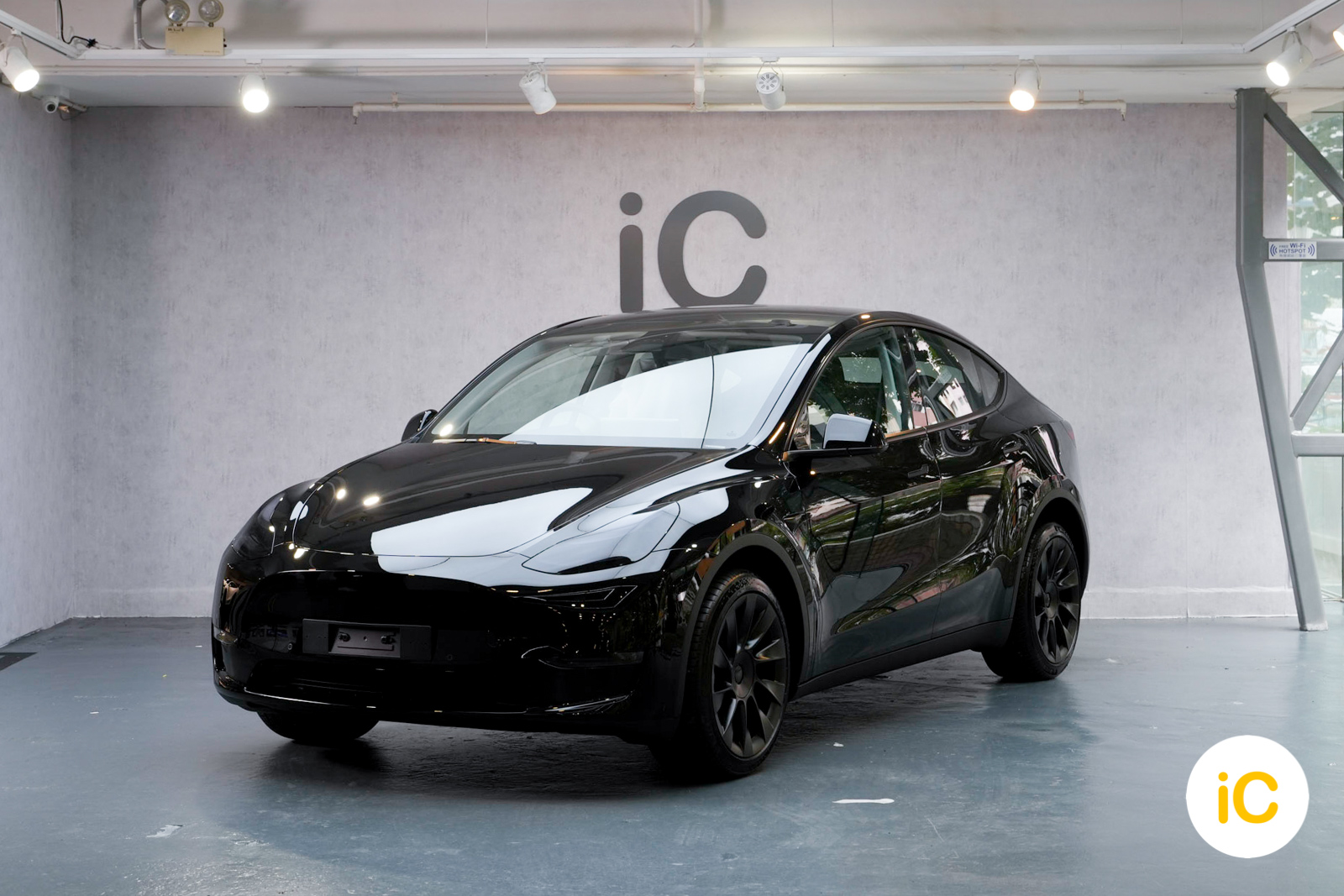 Tesla Model Y 純黑 透明 PPF 施工作品