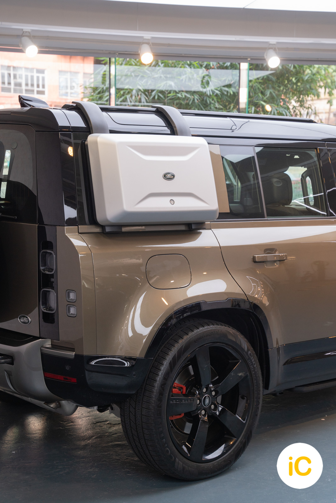 Land Rover Defender 110 透明 PPF 施工作品