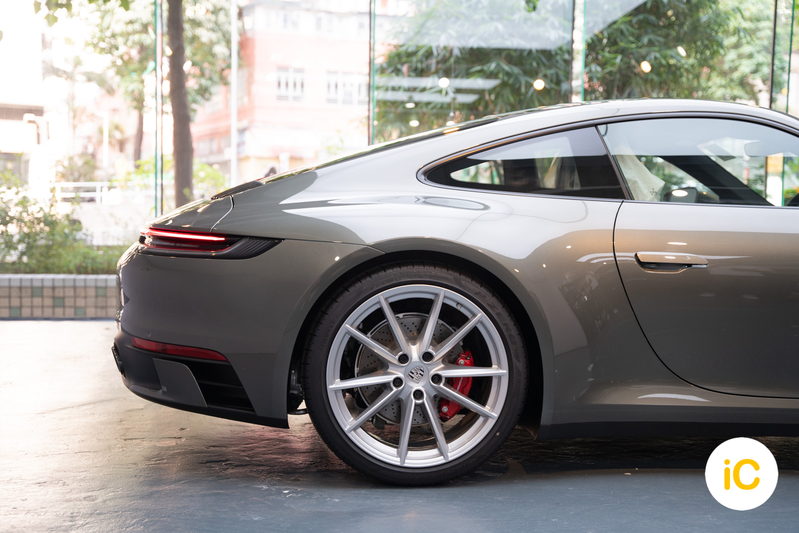 Porsche 911 (992) Carrera S 透明 PPF 施工作品