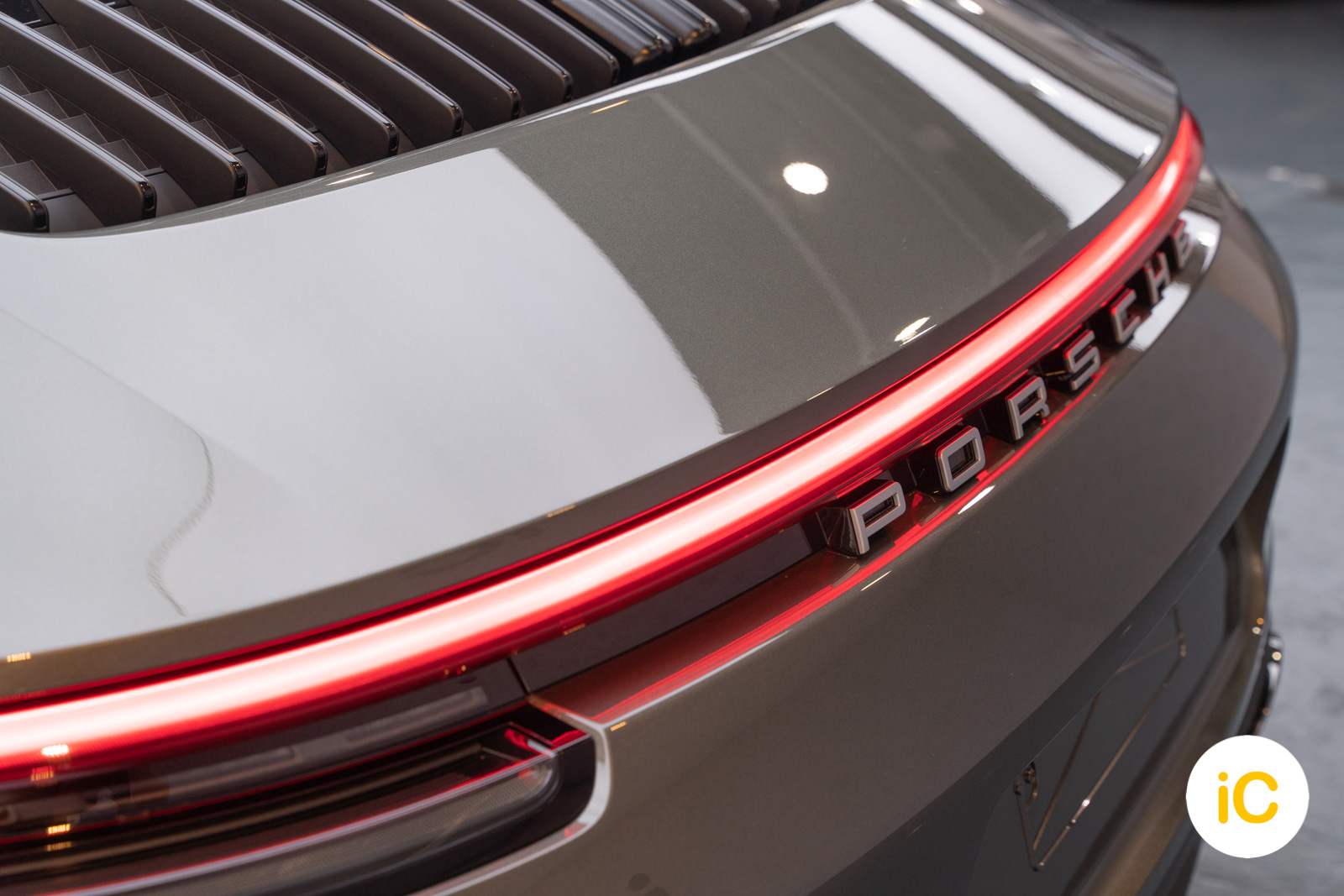 Porsche 911 (992) Carrera S 透明 PPF 施工作品