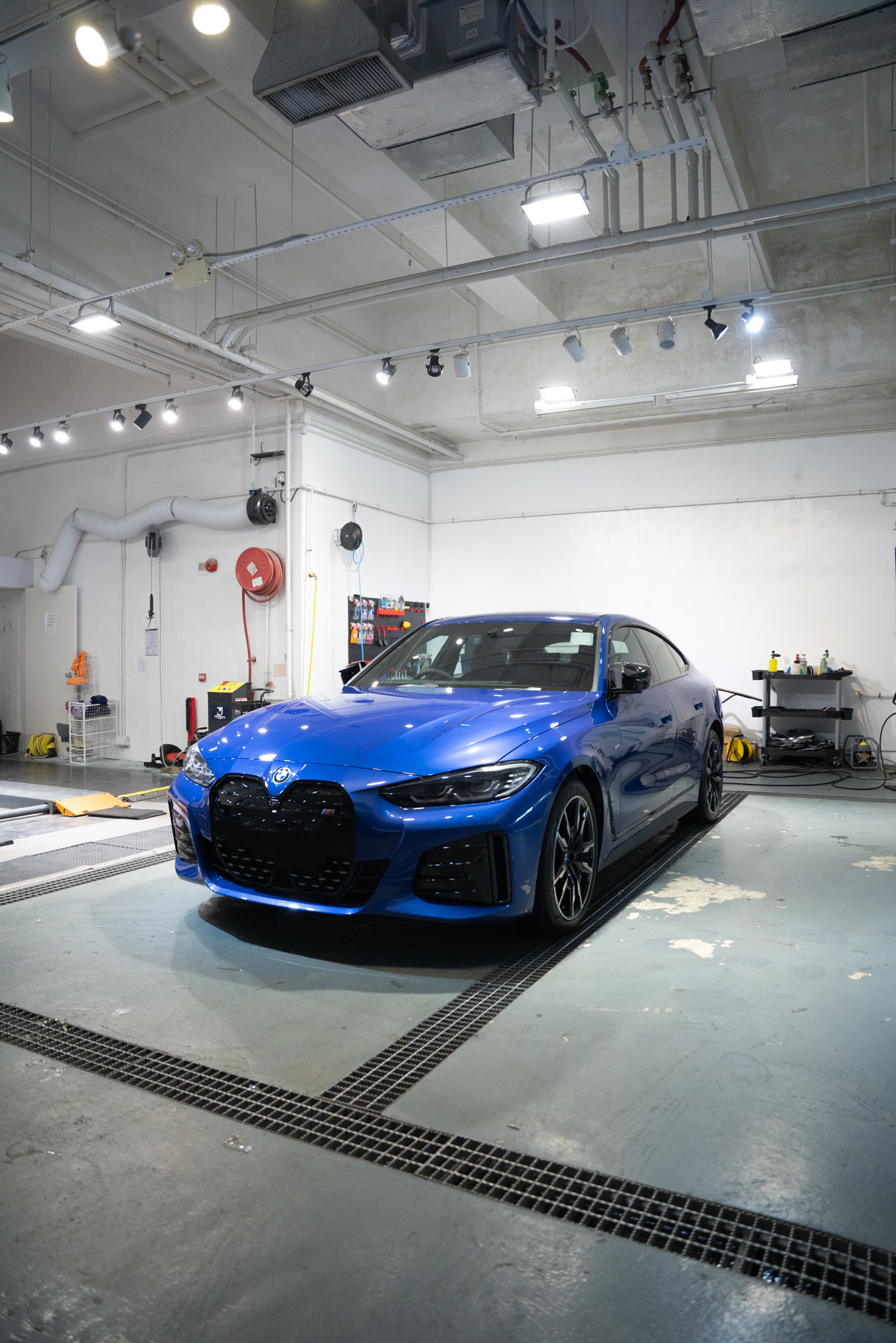 BMW i4 Portimao Blue 透明 PPF 施工作品