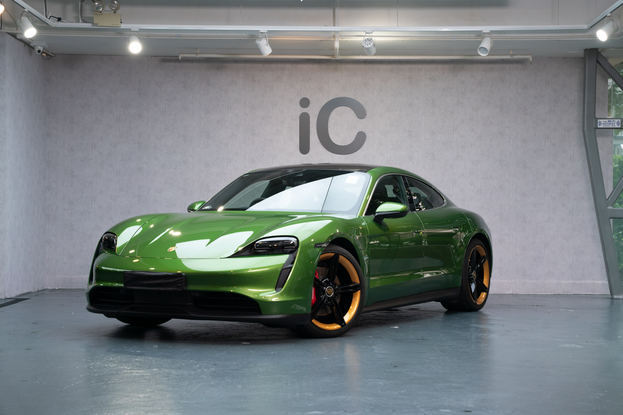 Porsche Taycan 4S 透明 PPF 施工作品