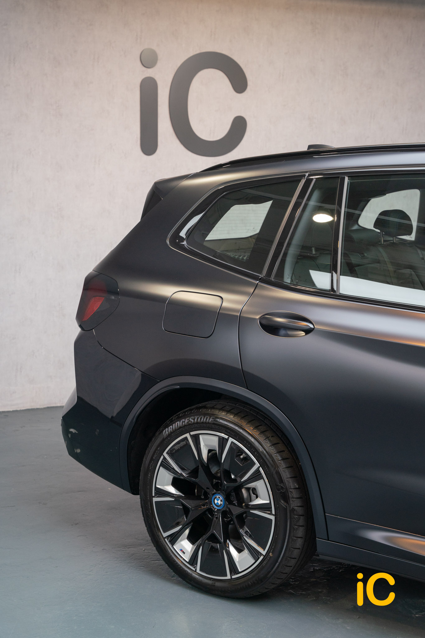 BMW iX3 Carbon Black 透明 PPF 施工作品