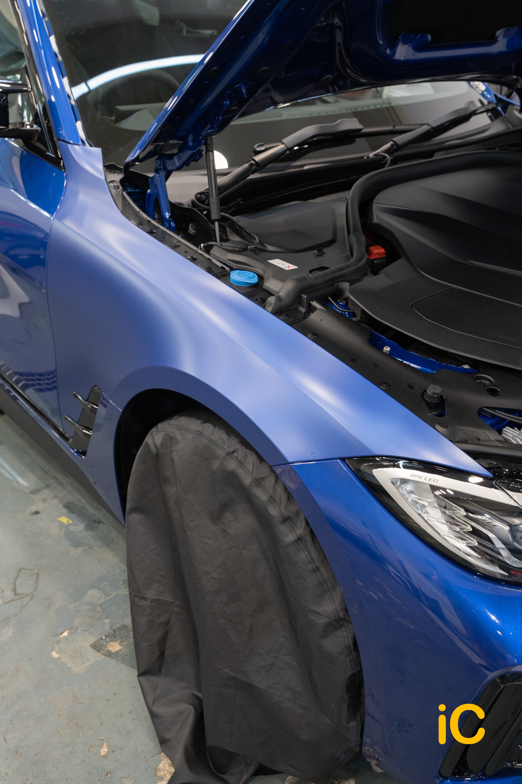 BMW i4 Portimao Blue 透明 PPF 施工作品