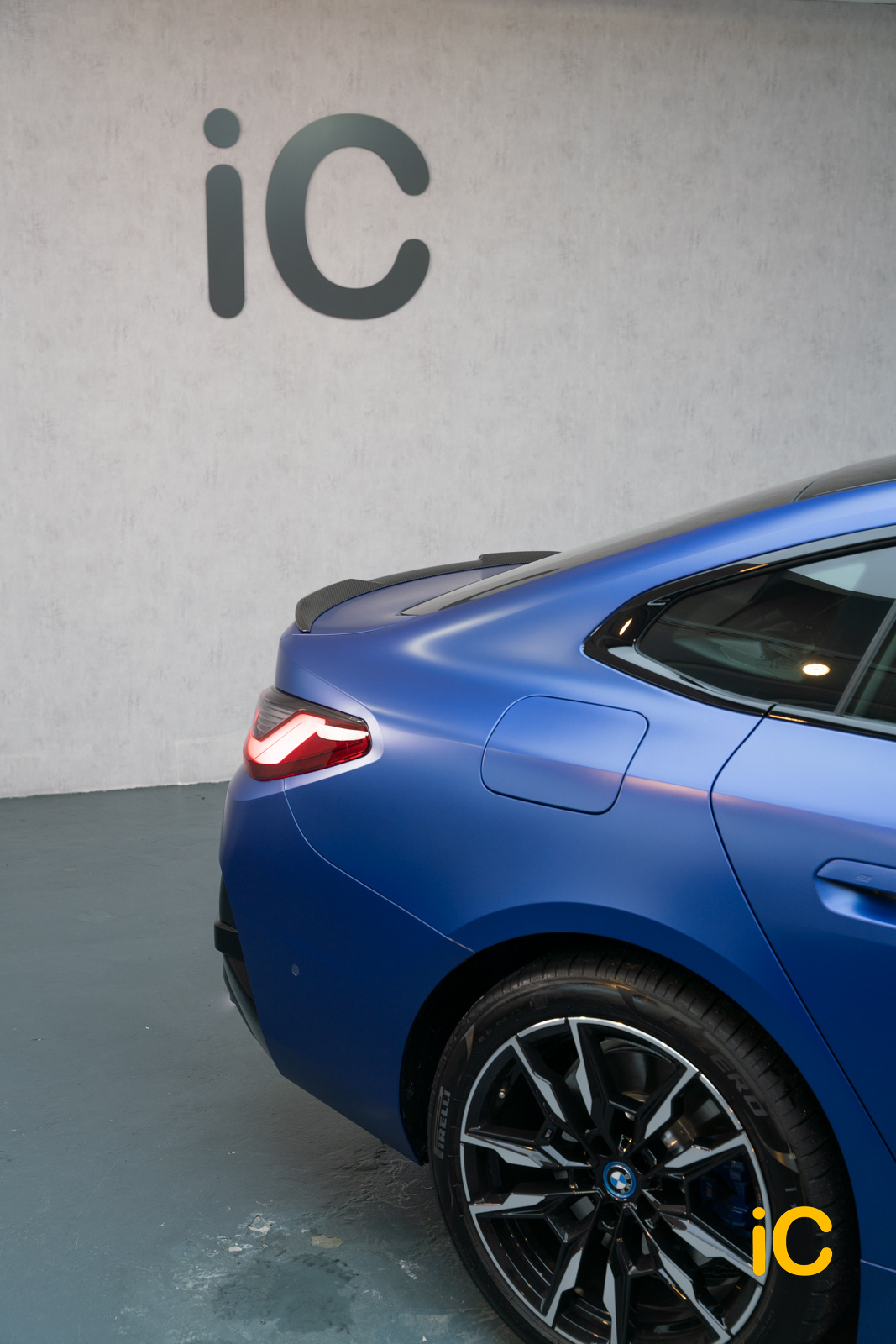 BMW i4 Portimao Blue 透明 PPF 施工作品