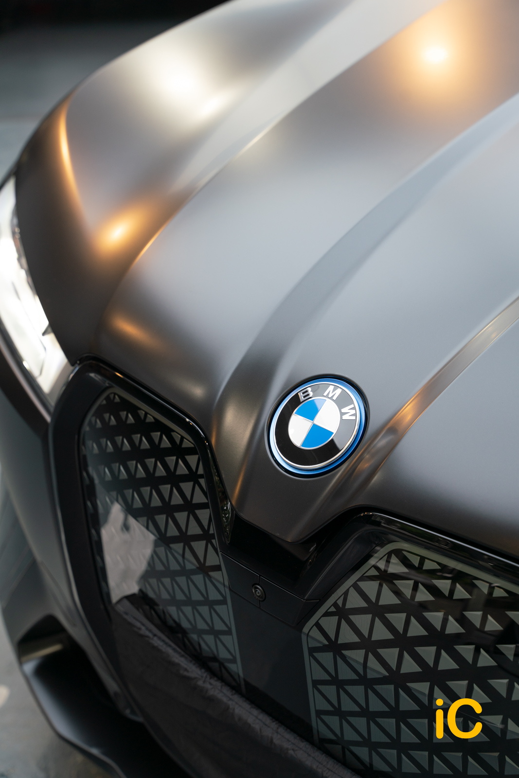 BMW iX Black Sapphire 透明 PPF 施工作品