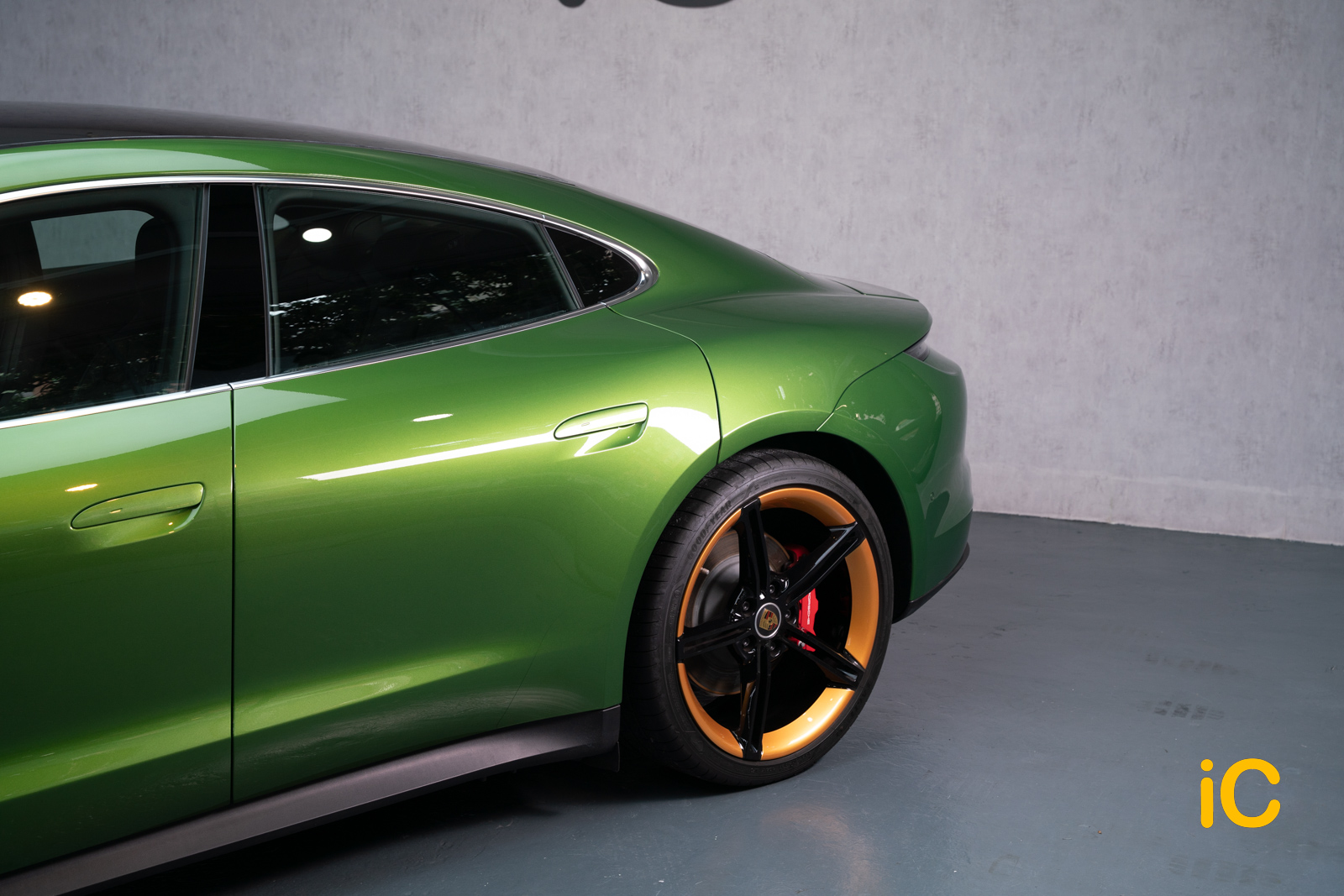 Porsche Taycan 4S 透明 PPF 施工作品