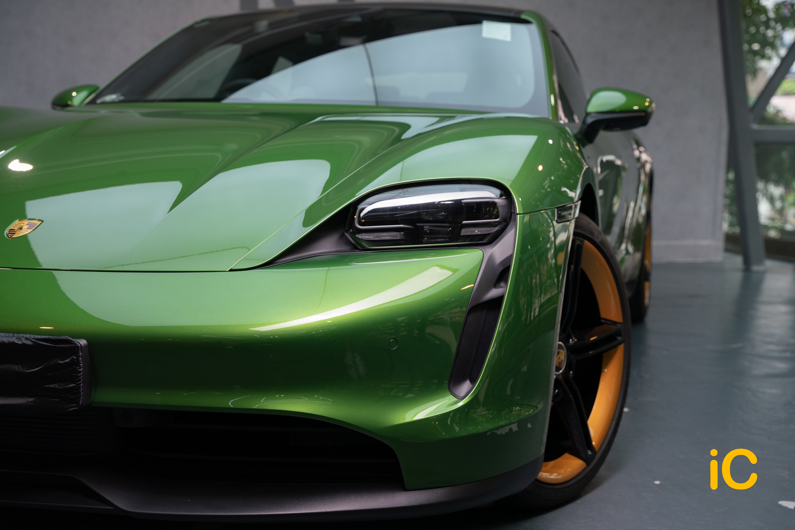 Porsche Taycan 4S 透明 PPF 施工作品