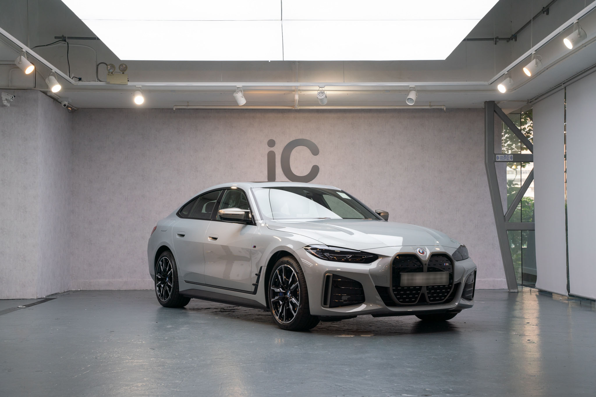 BMW i4 Brooklyn Grey 透明 PPF 施工作品